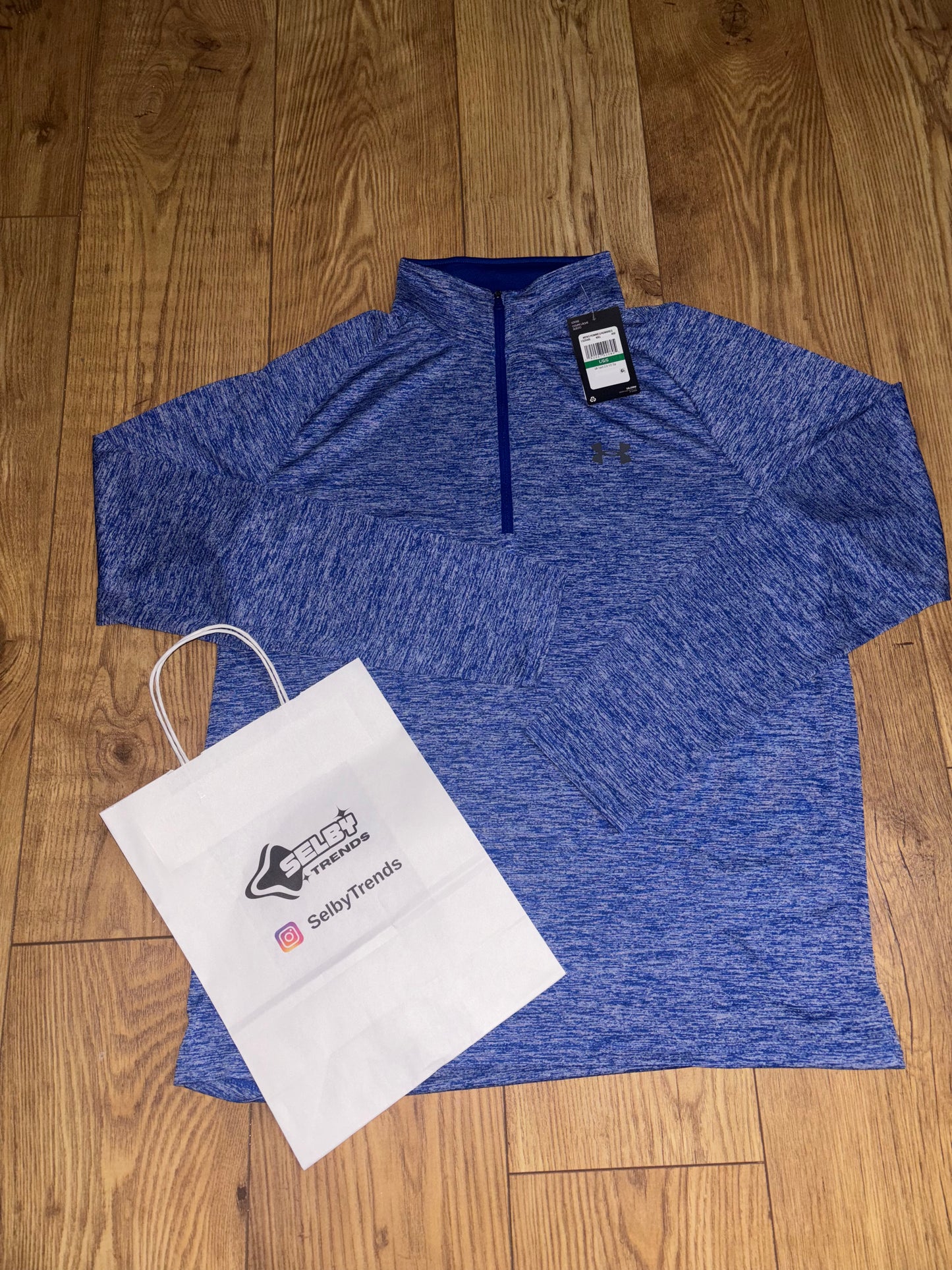 Under Armour 1/4 Zip. Size Large