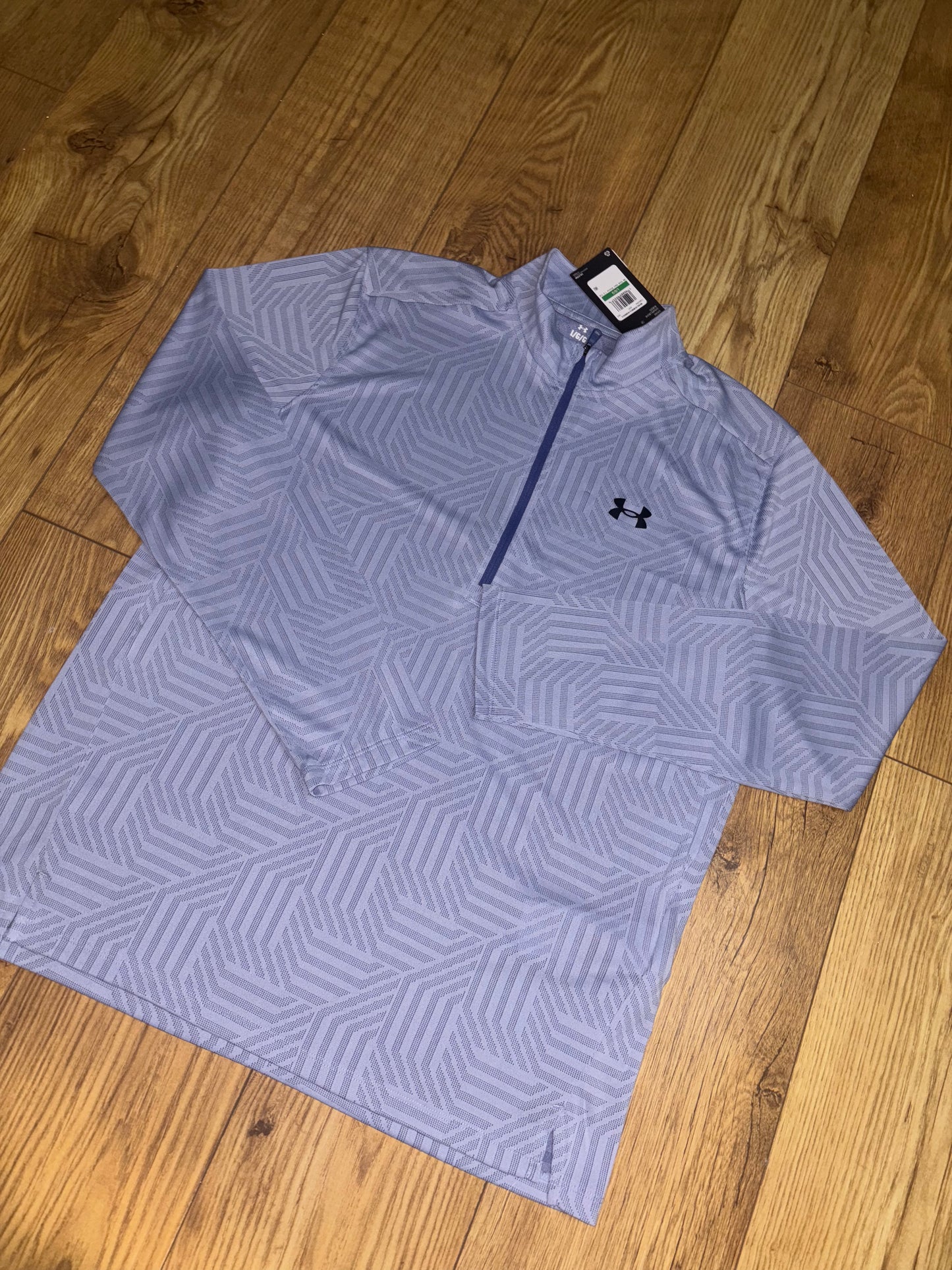 Under Armour 1/4 Zip. Size Large