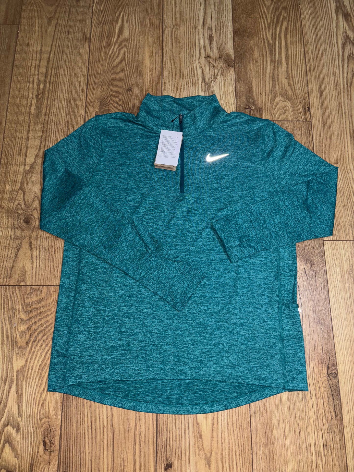 Nike Element 1/4 Zip. Size L.