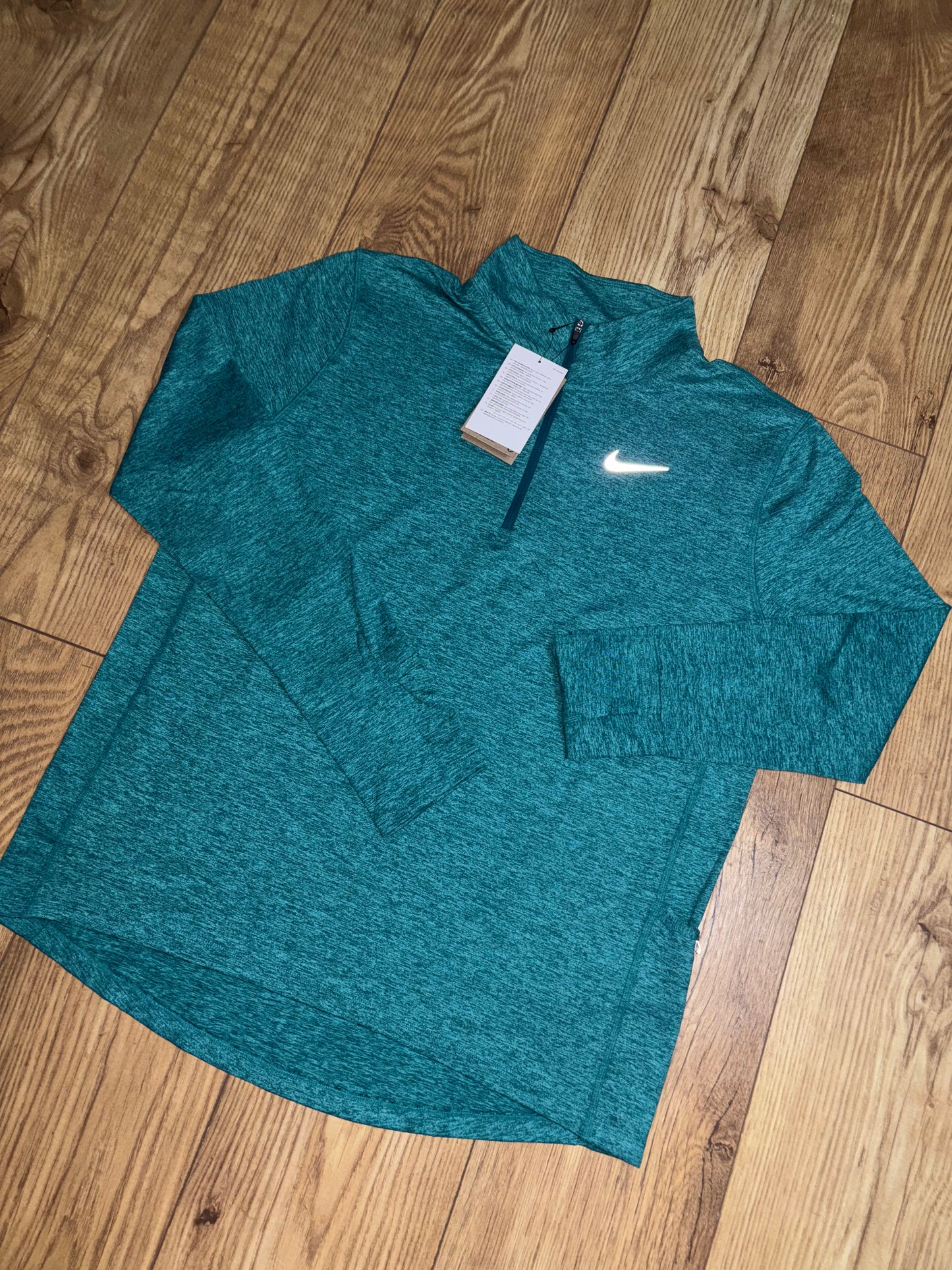 Nike Element 1/4 Zip. Size L.