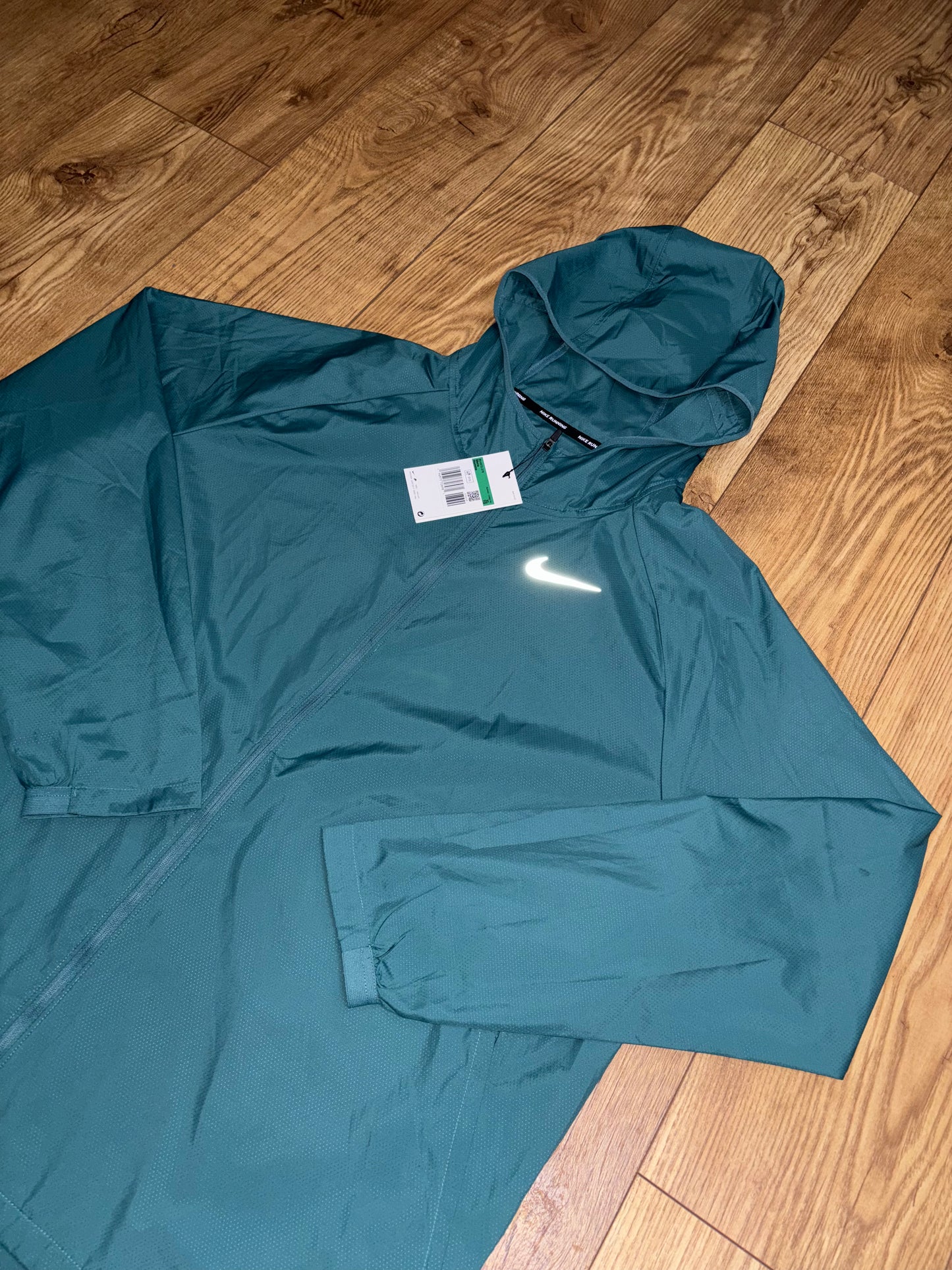 Nike Windrunner jacket. Size XL.