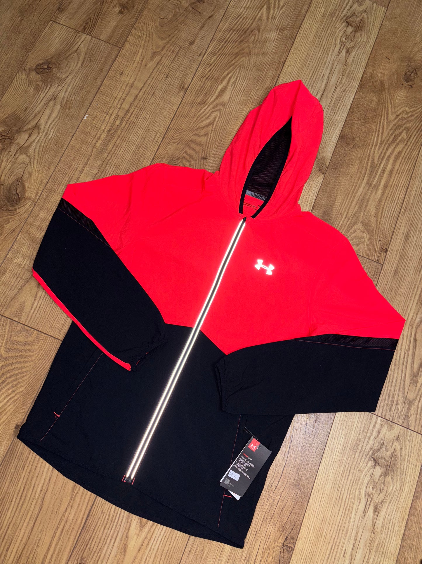 Under armour jacket. Size Medium.