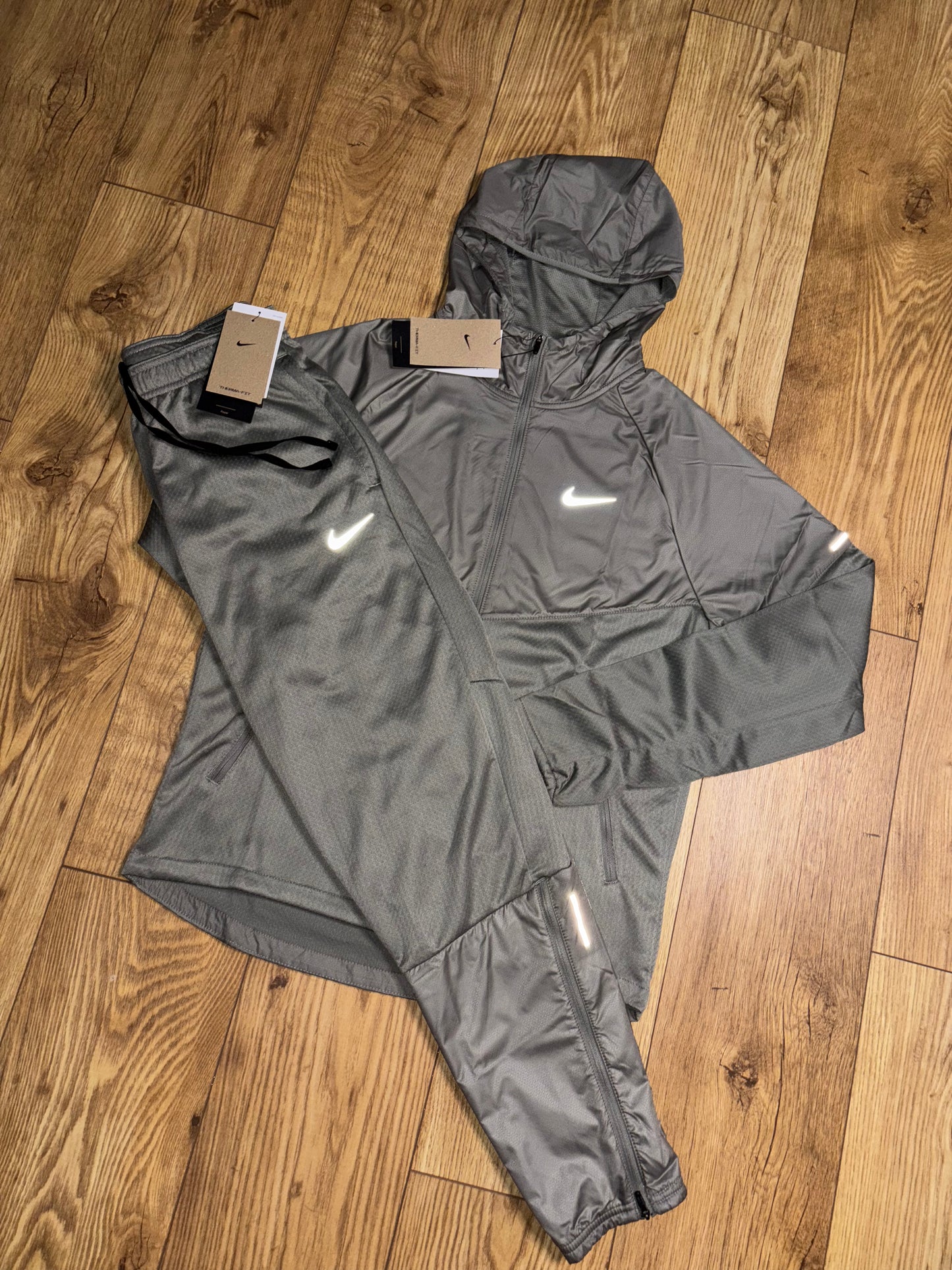 Nike tracksuit. Size Small.