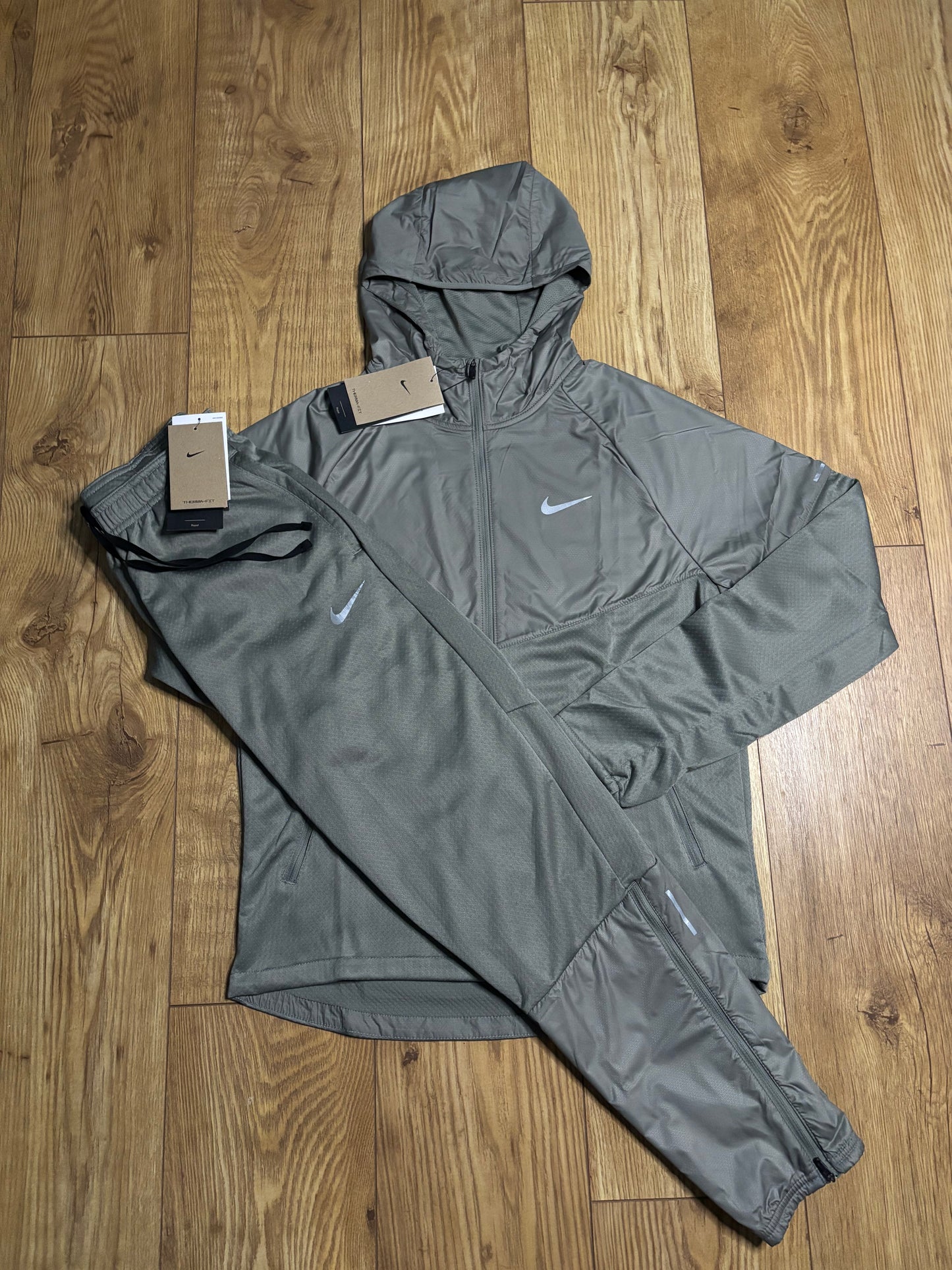 Nike tracksuit. Size Small.