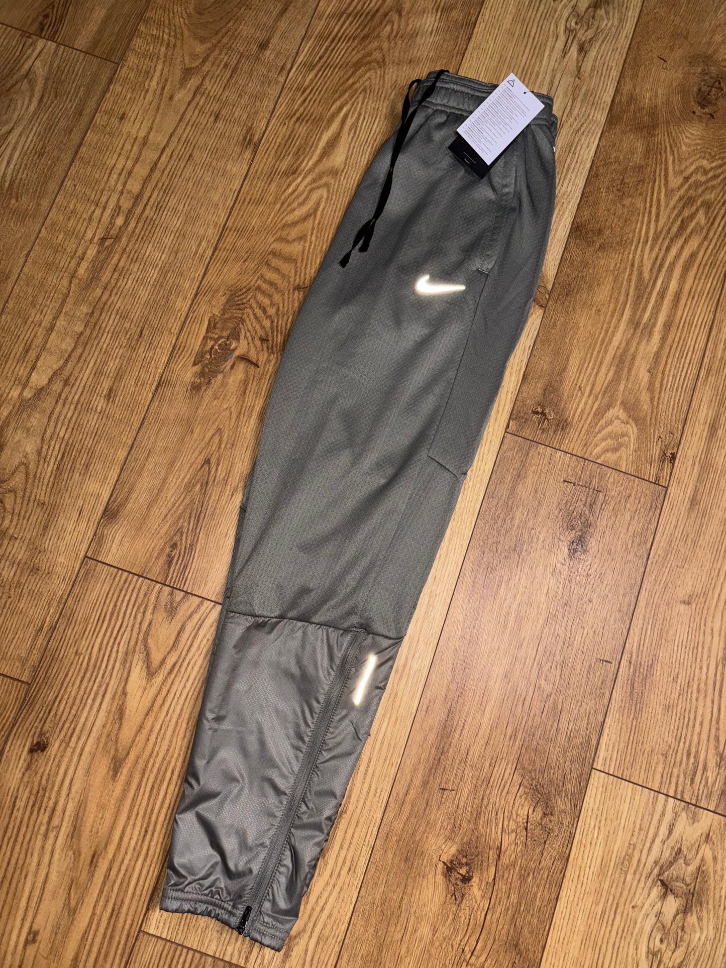 Nike tracksuit. Size Small.