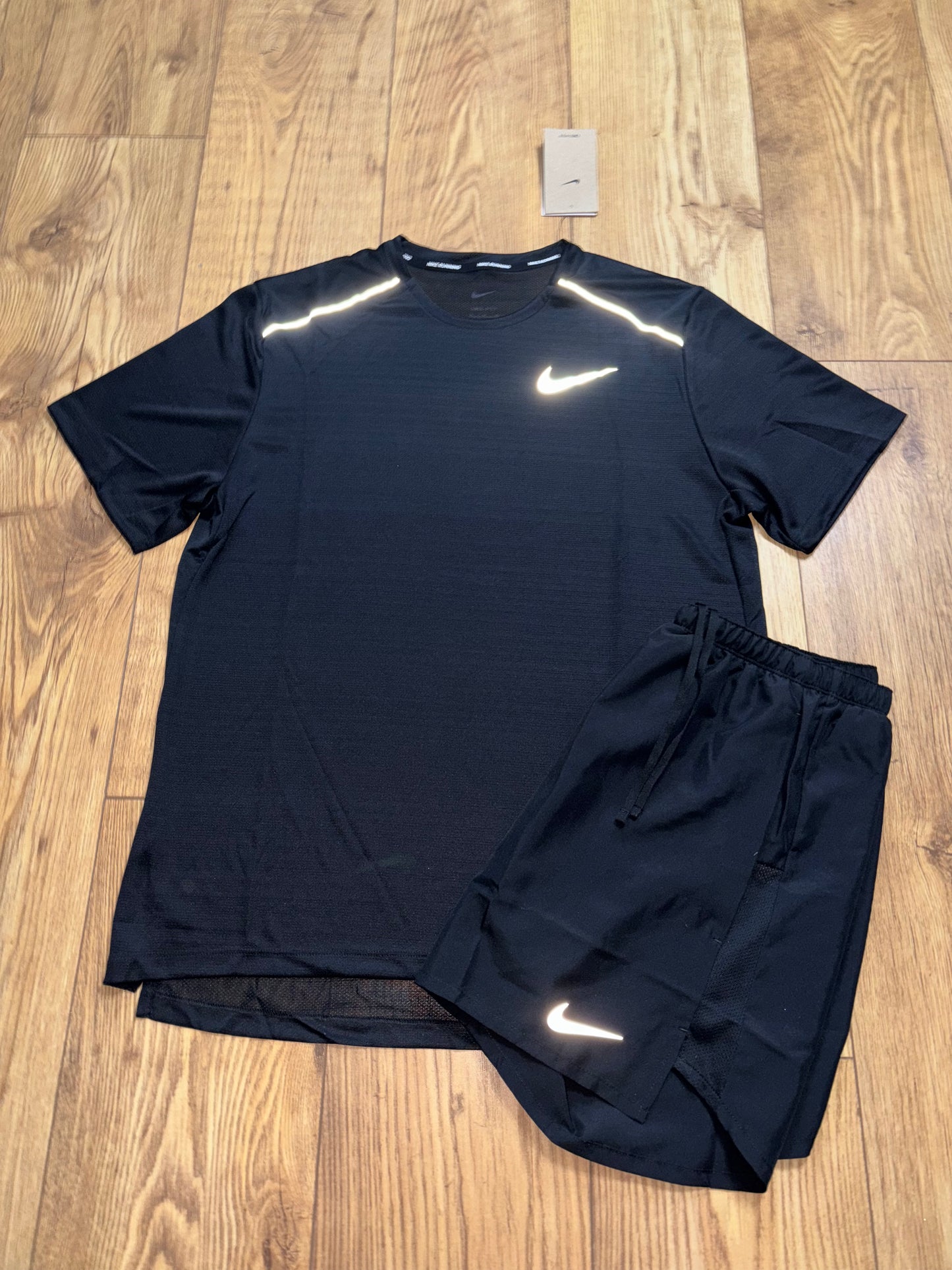 Nike set. Size Large.