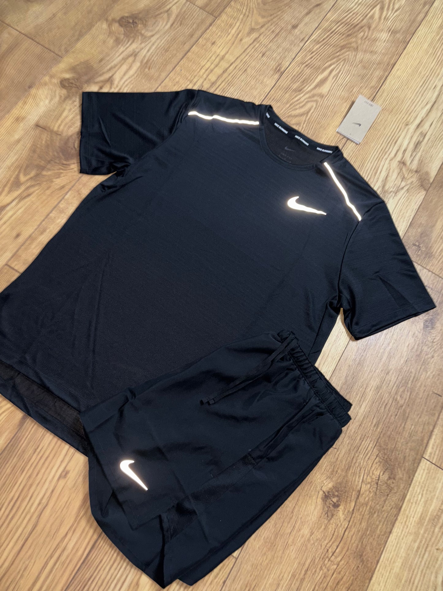 Nike set. Size Large.