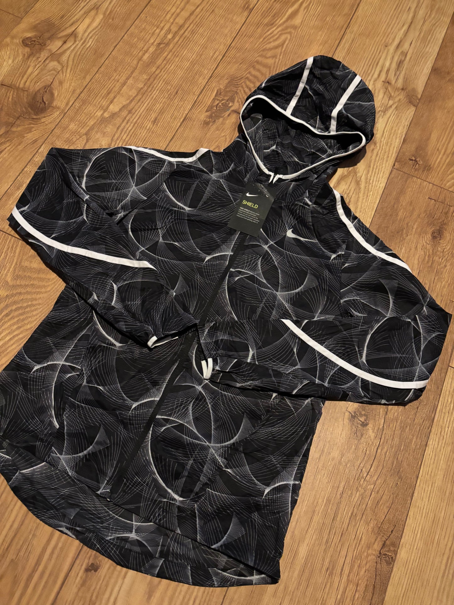 Nike shield jacket. Brand new. Size S (XS)