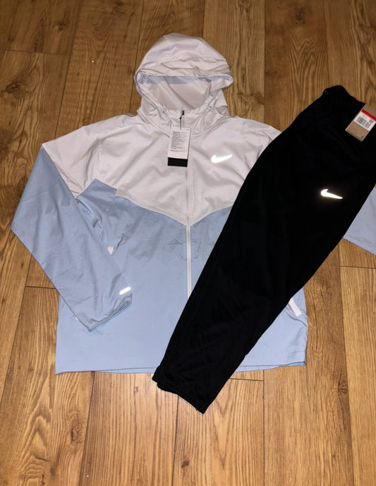 Nike tracksuit. Size Large.