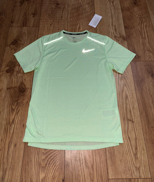 Nike miler. Size Large