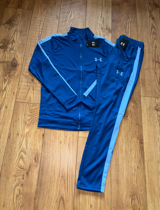 Under armour. Tracksuit. S/L.