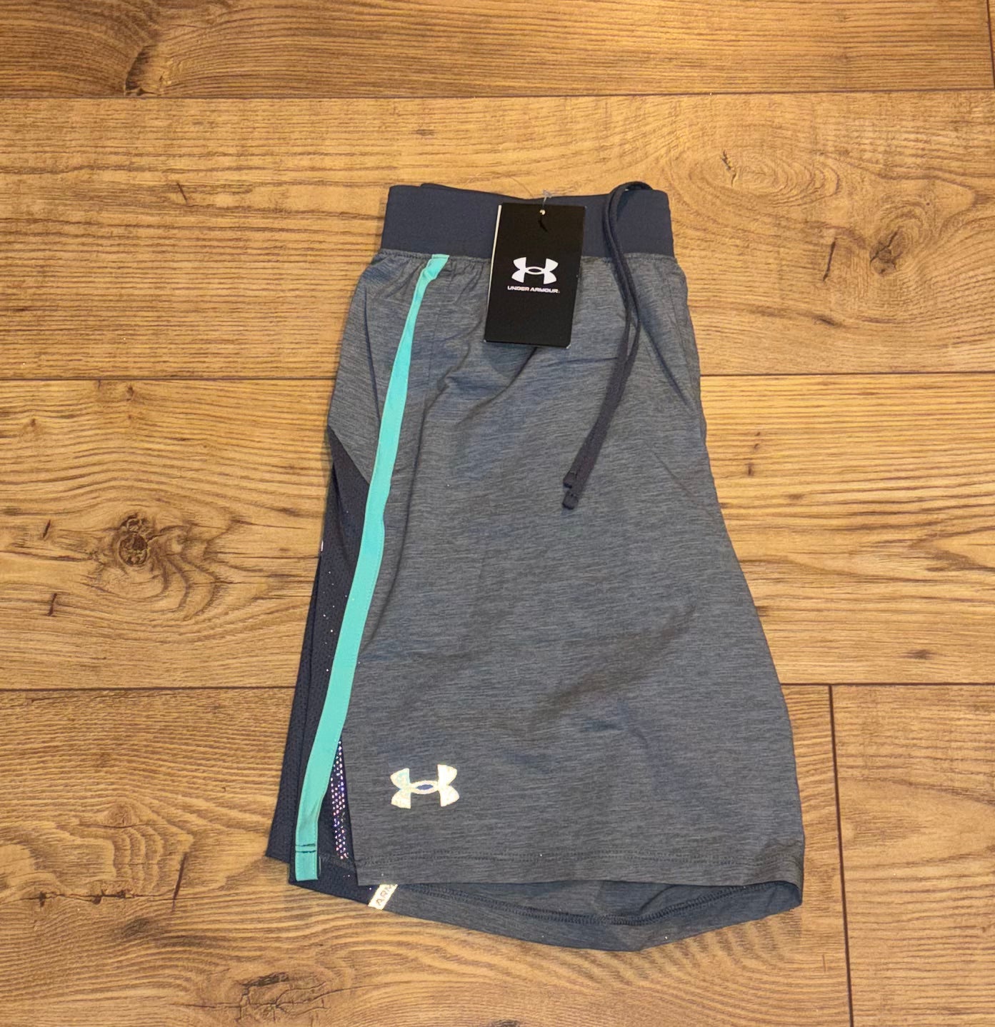 Under armour Launch shorts. Size S/L.