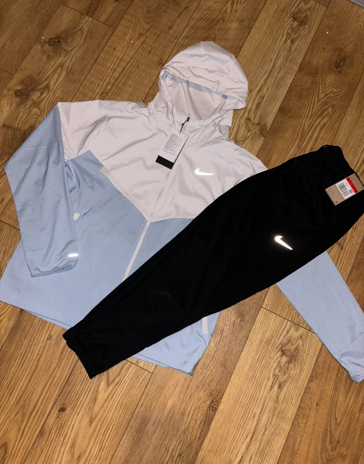 Nike tracksuit. Size Large.