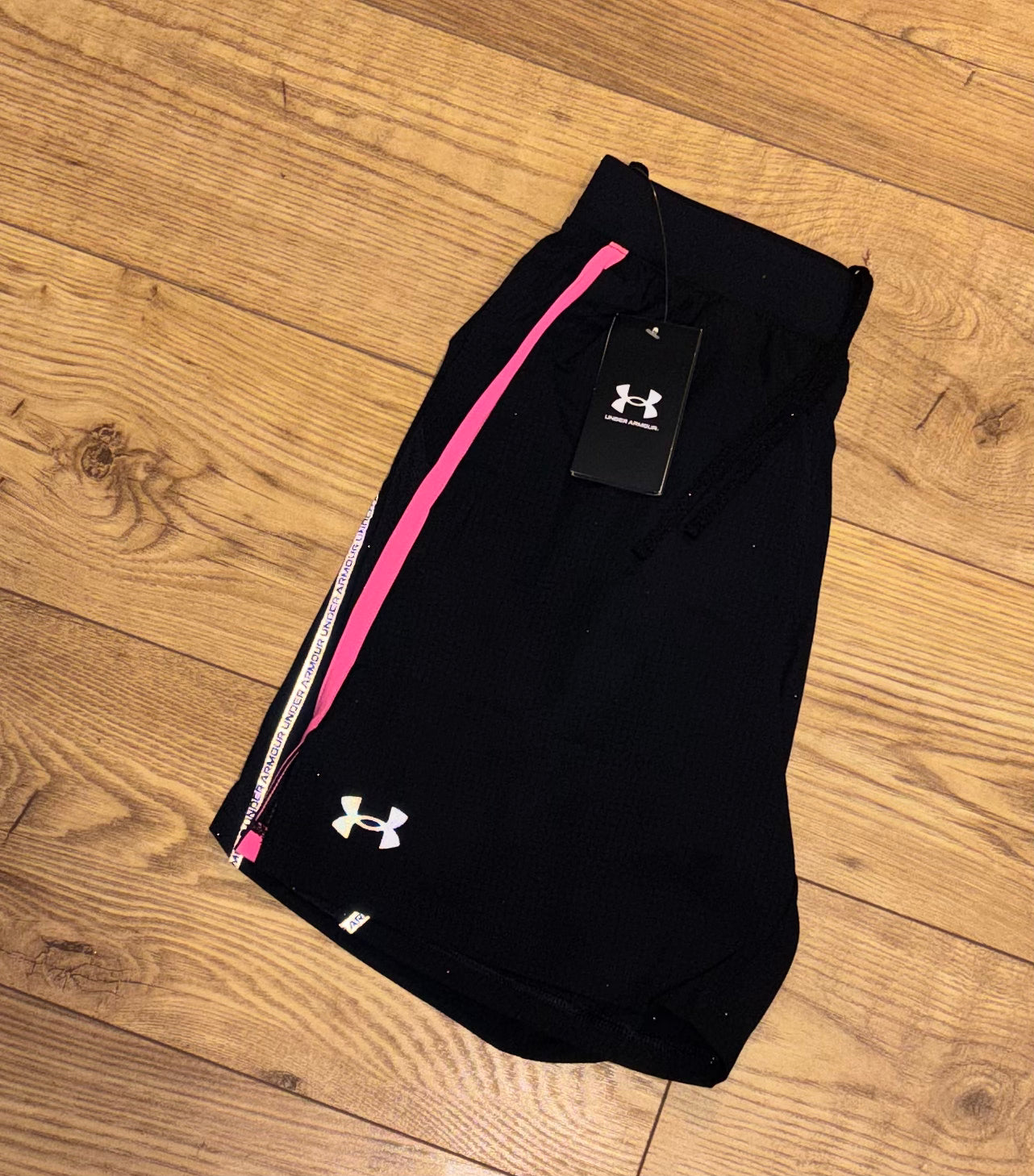 Under armour Launch shorts. Size S/L.