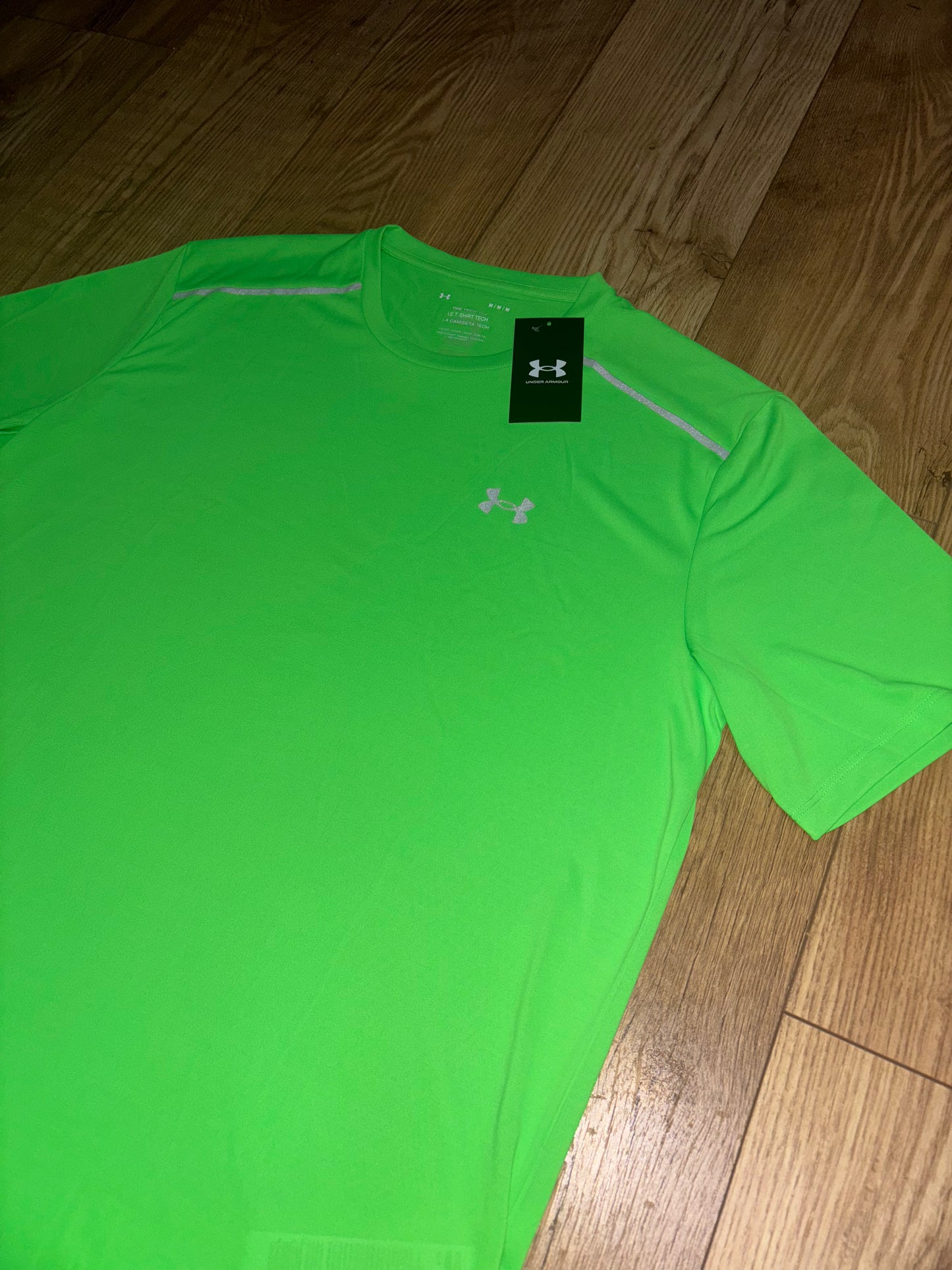 Under Armour T-Shirt. Size Medium.