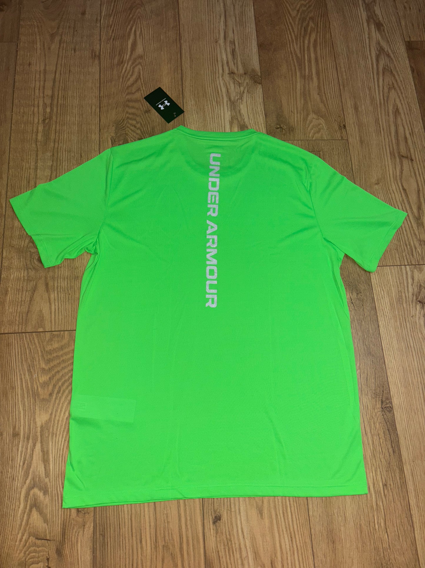 Under Armour T-Shirt. Size Medium.