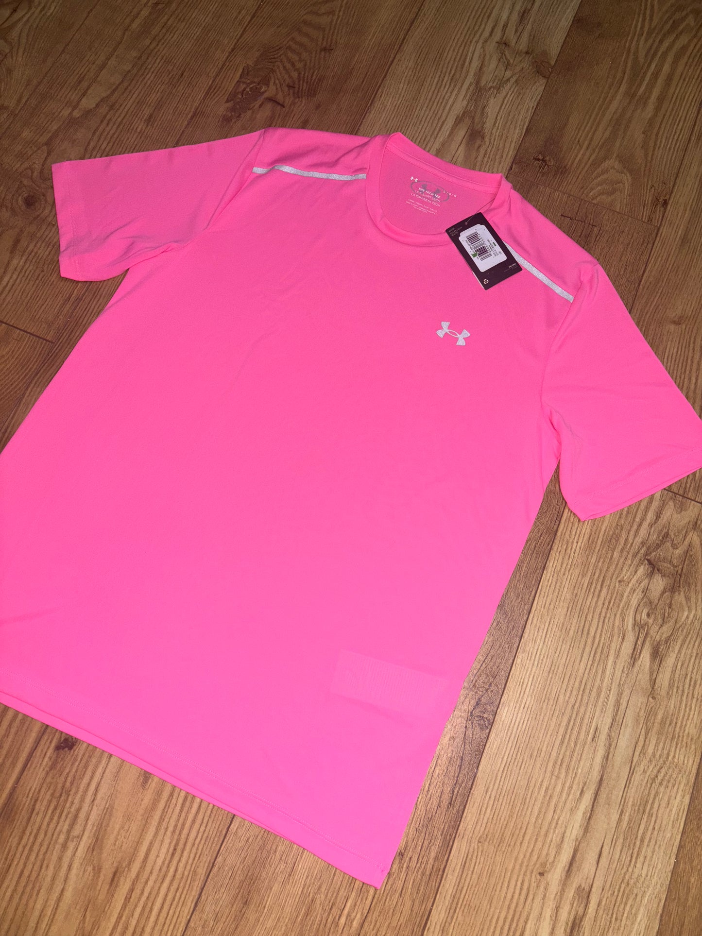 Under Armour T-Shirt. Size Large.