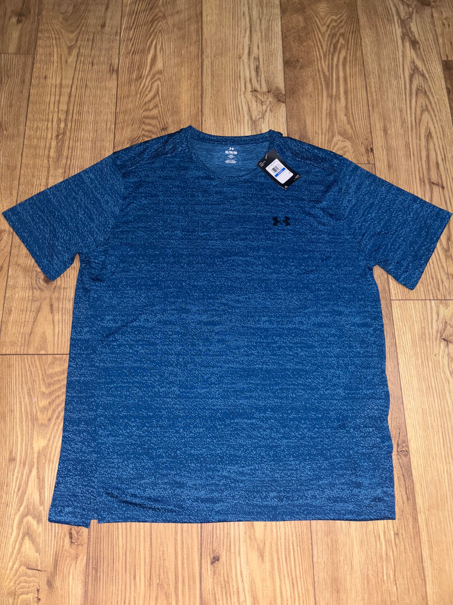 Under Armour T-Shirt. Size XL.