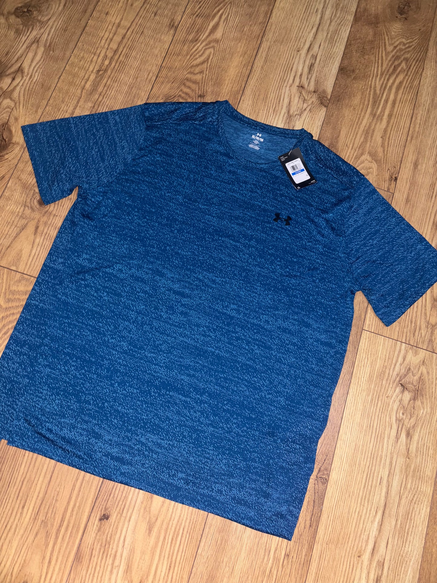 Under Armour T-Shirt. Size XL.