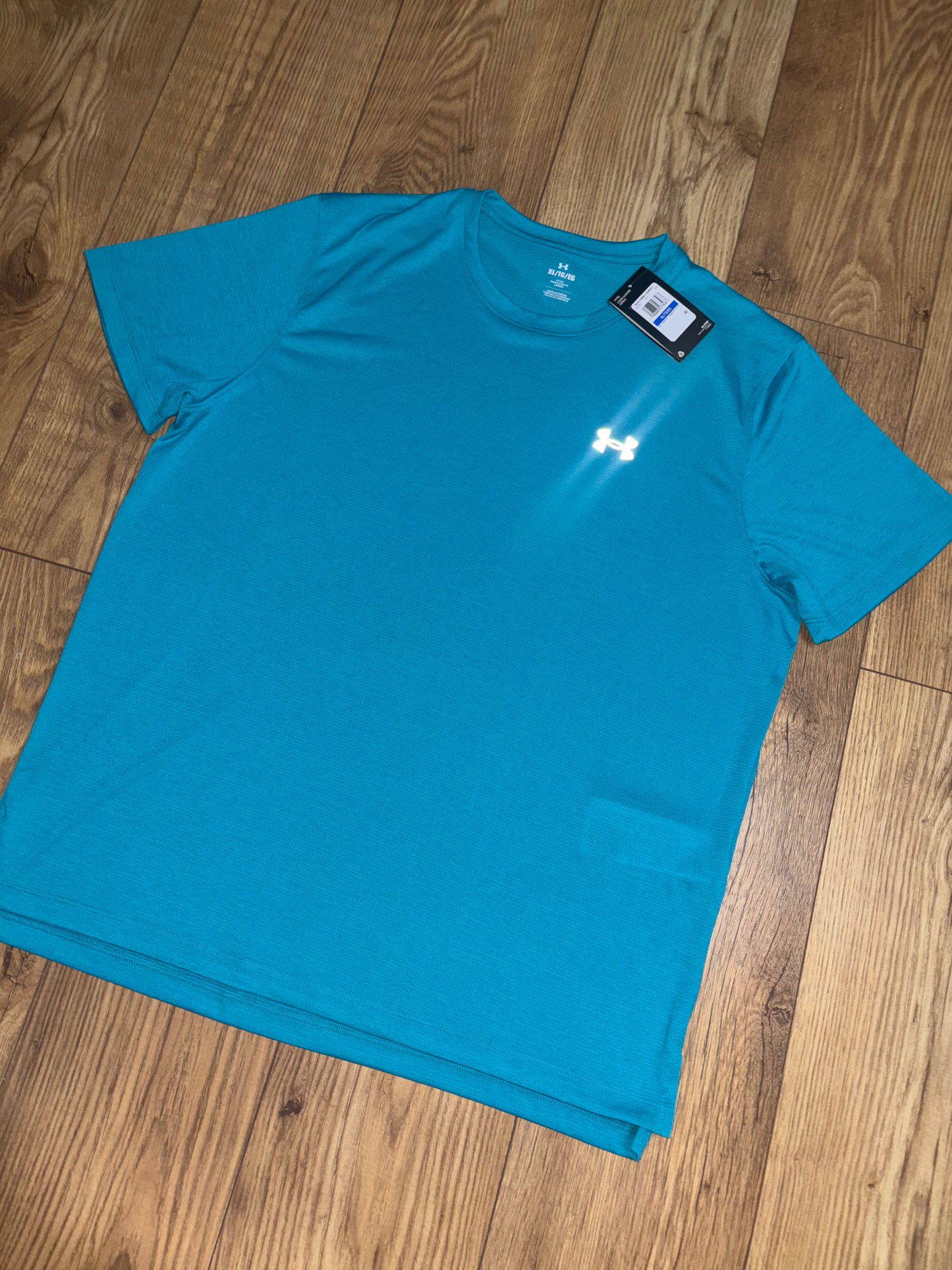 Under Armour T-Shirt. Size XL.