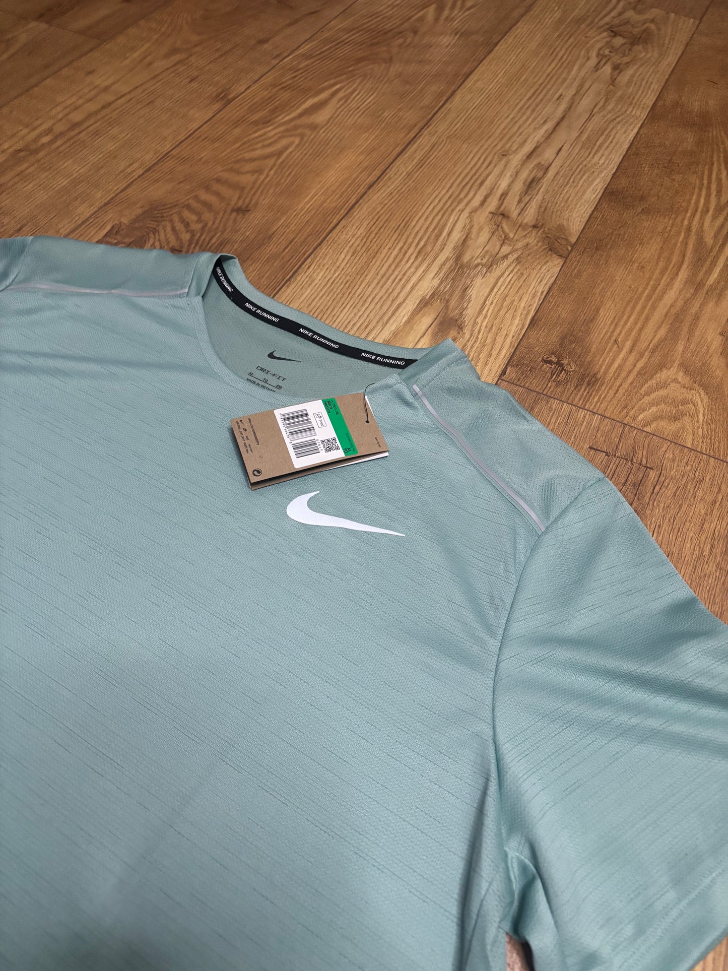 Nike miler T-Shirt. Size XL.