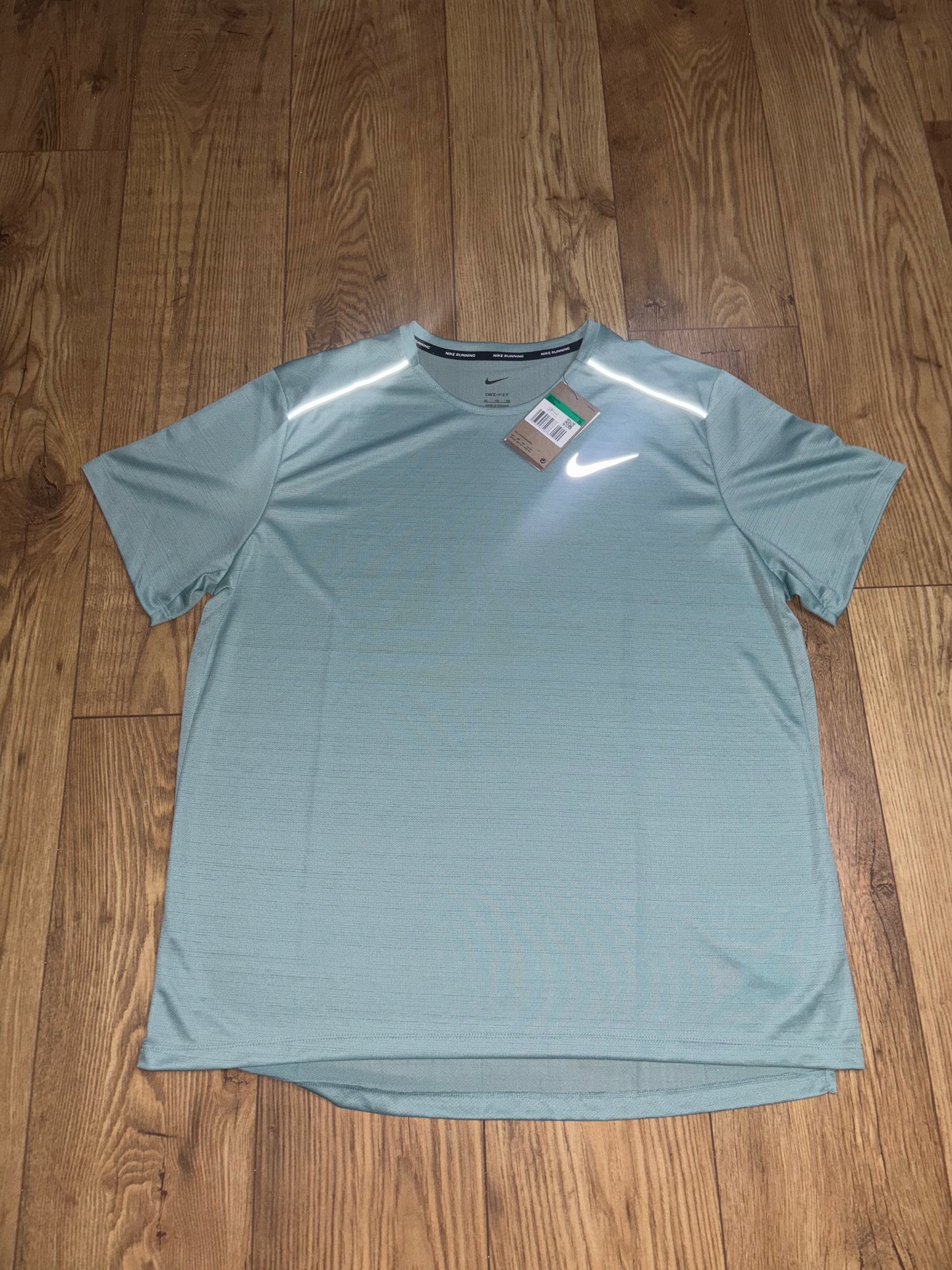 Nike miler T-Shirt. Size XL.