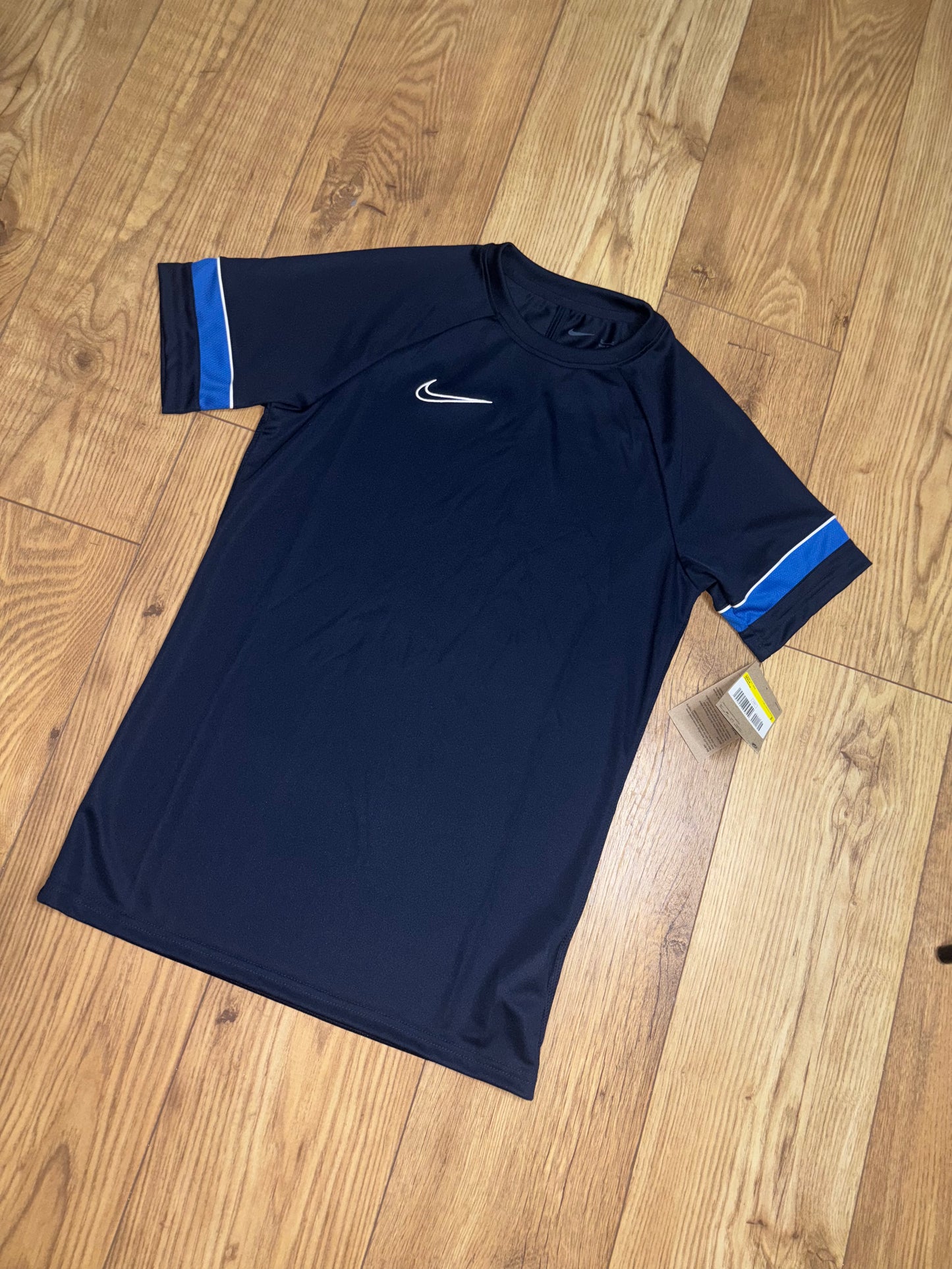 Nike training Swoosh T-Shirt. Size Small.