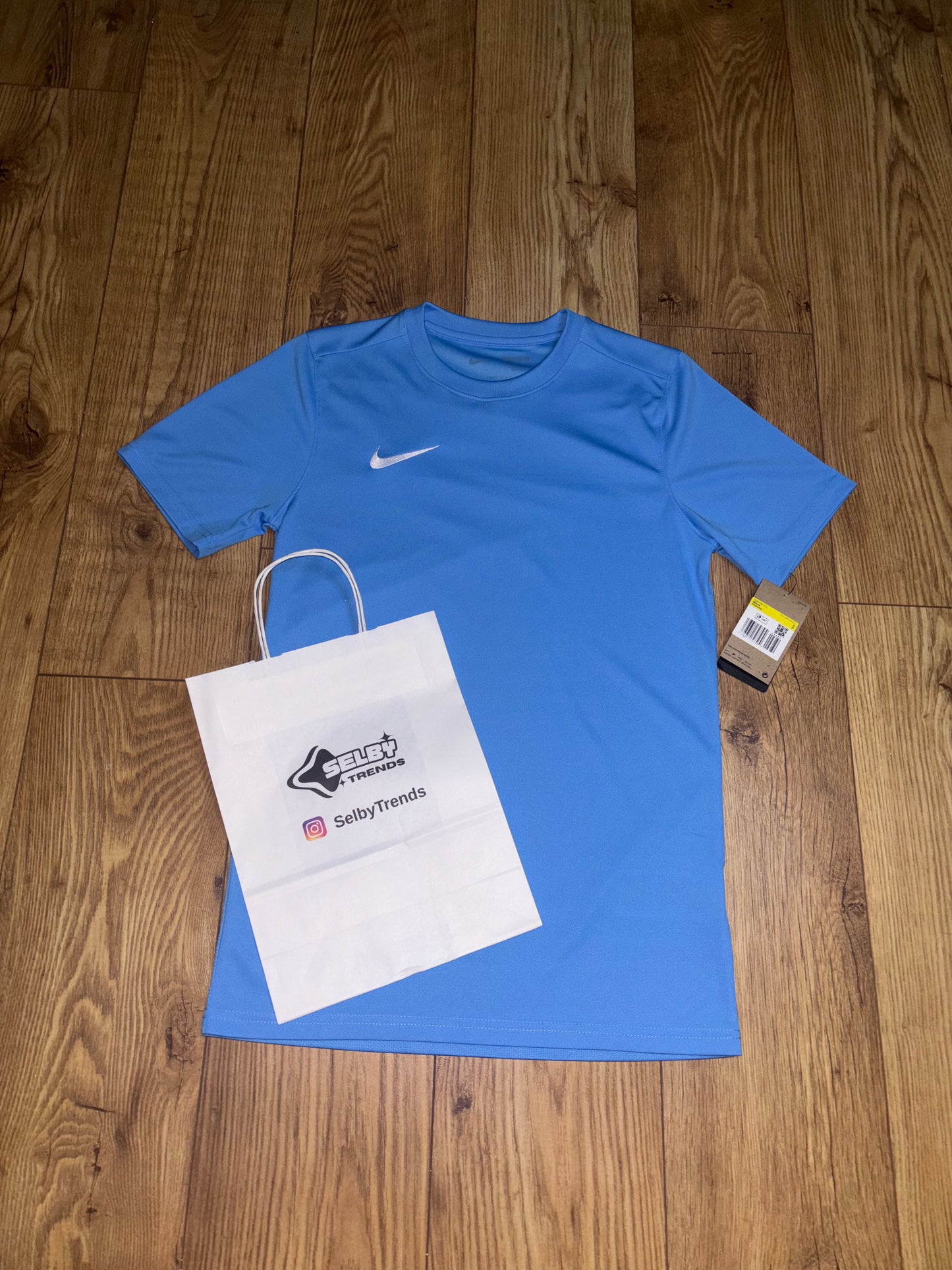 Nike Dri-Fit T-Shirt. Size S/M.