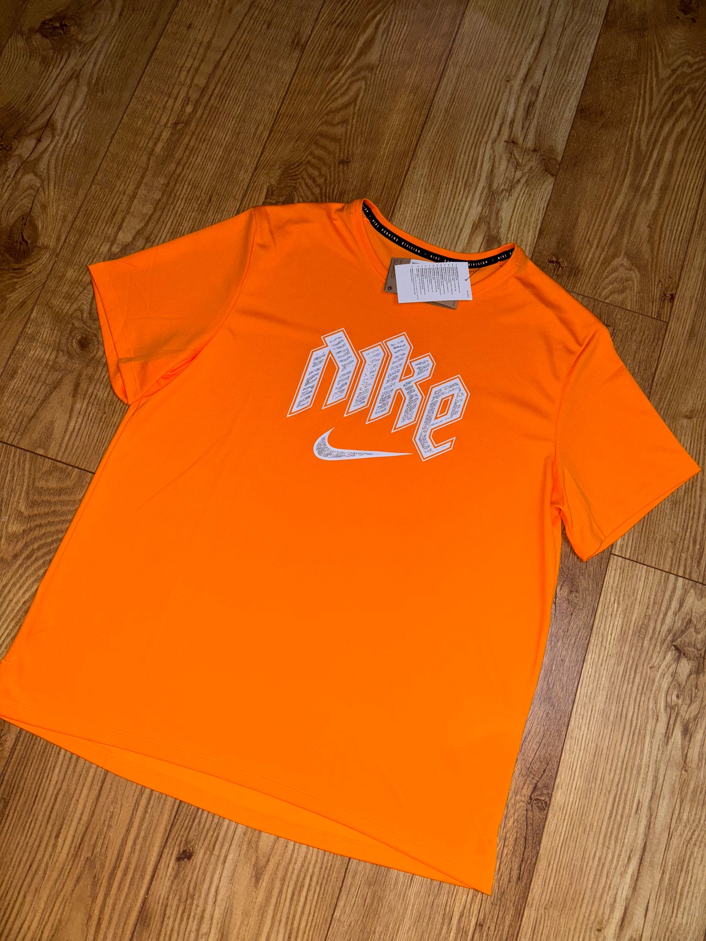Nike swoosh T-Shirt. Size Large.
