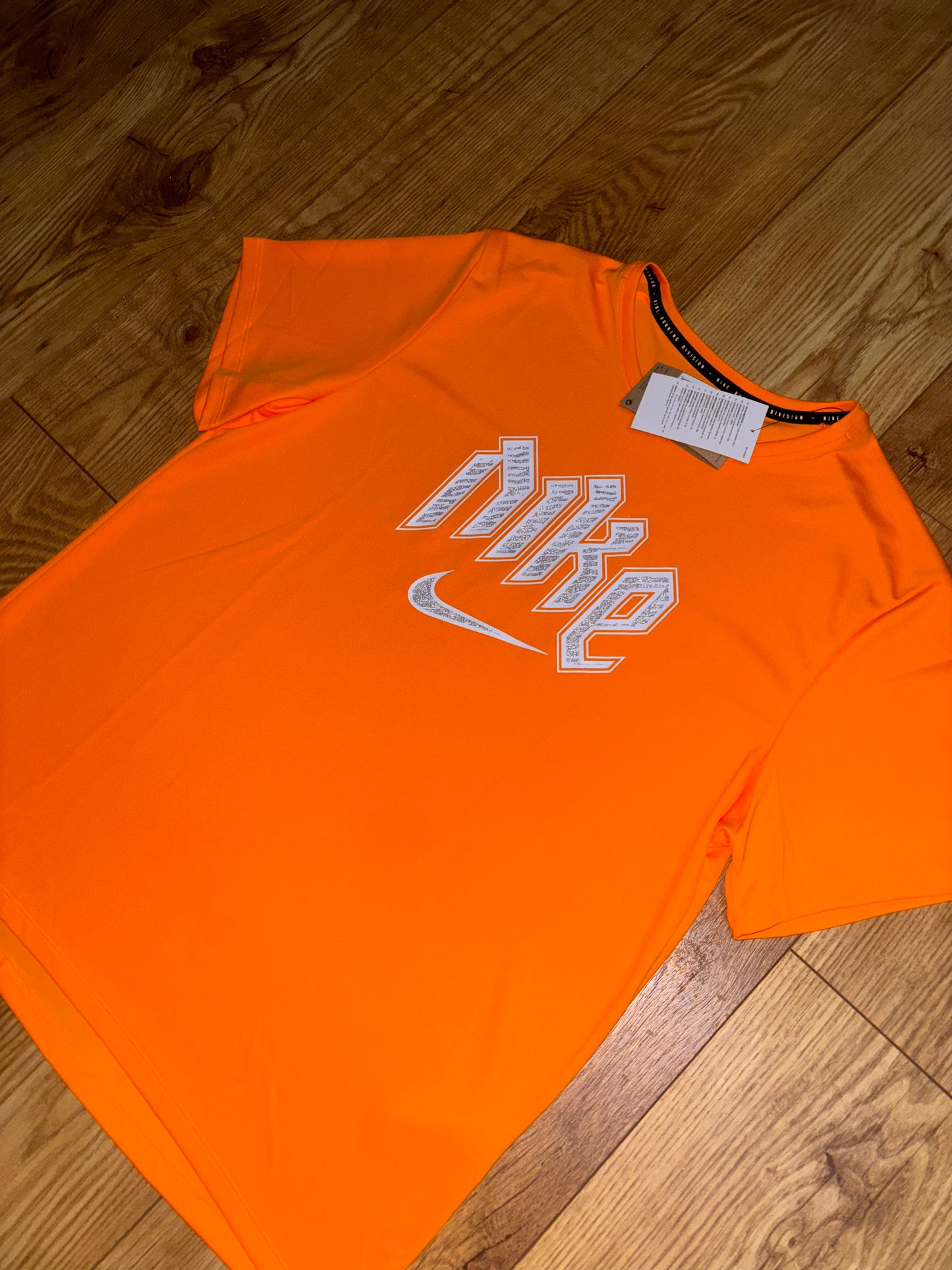 Nike swoosh T-Shirt. Size Large.
