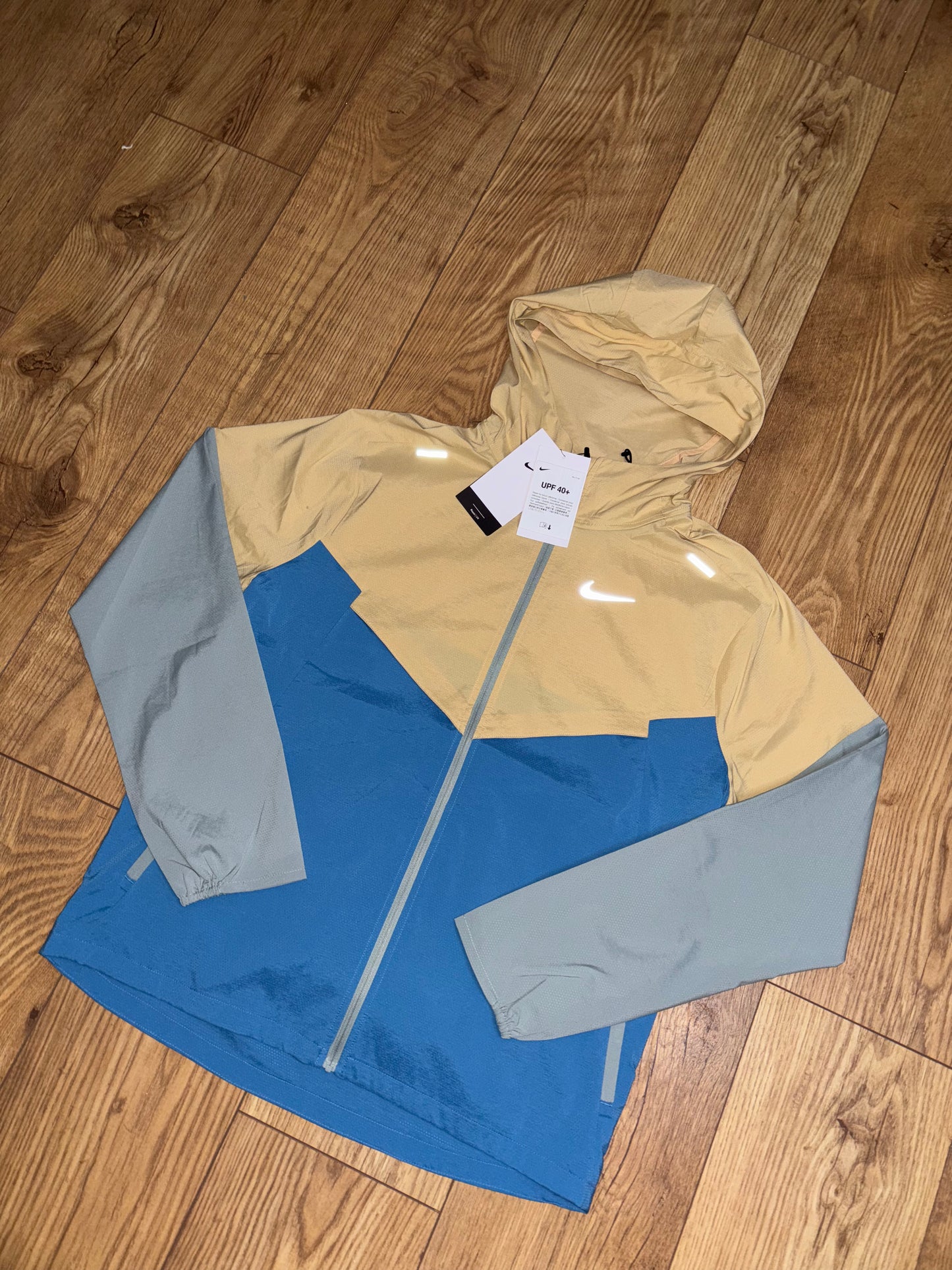 Nike windrunner jacket. Size Small