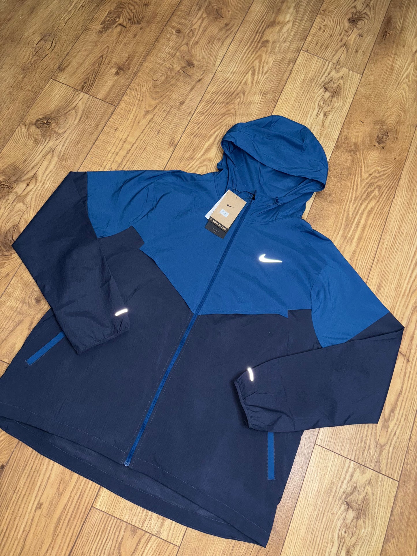 Nike windrunner jacket. Size XL.