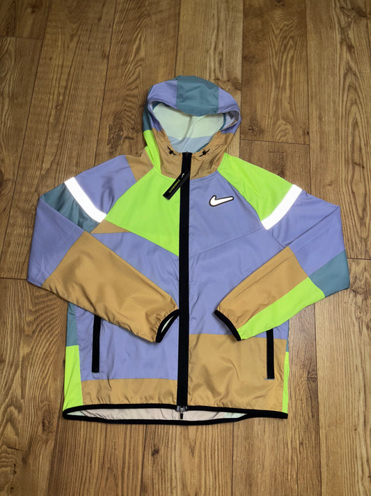 Nike wildrun jacket. Size Small.