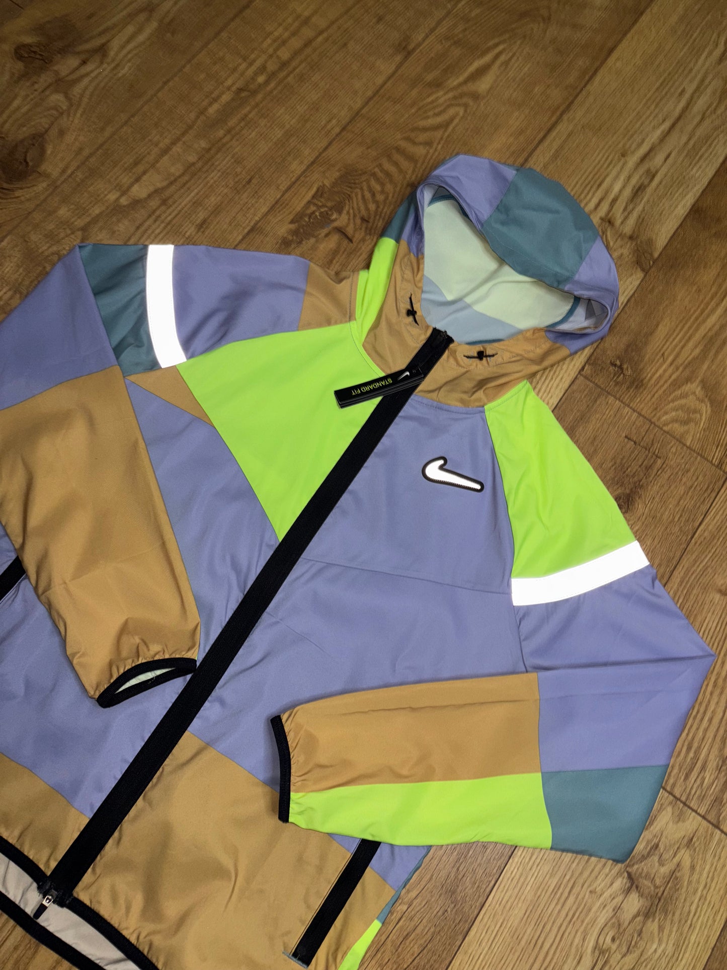 Nike wildrun jacket. Size Small.