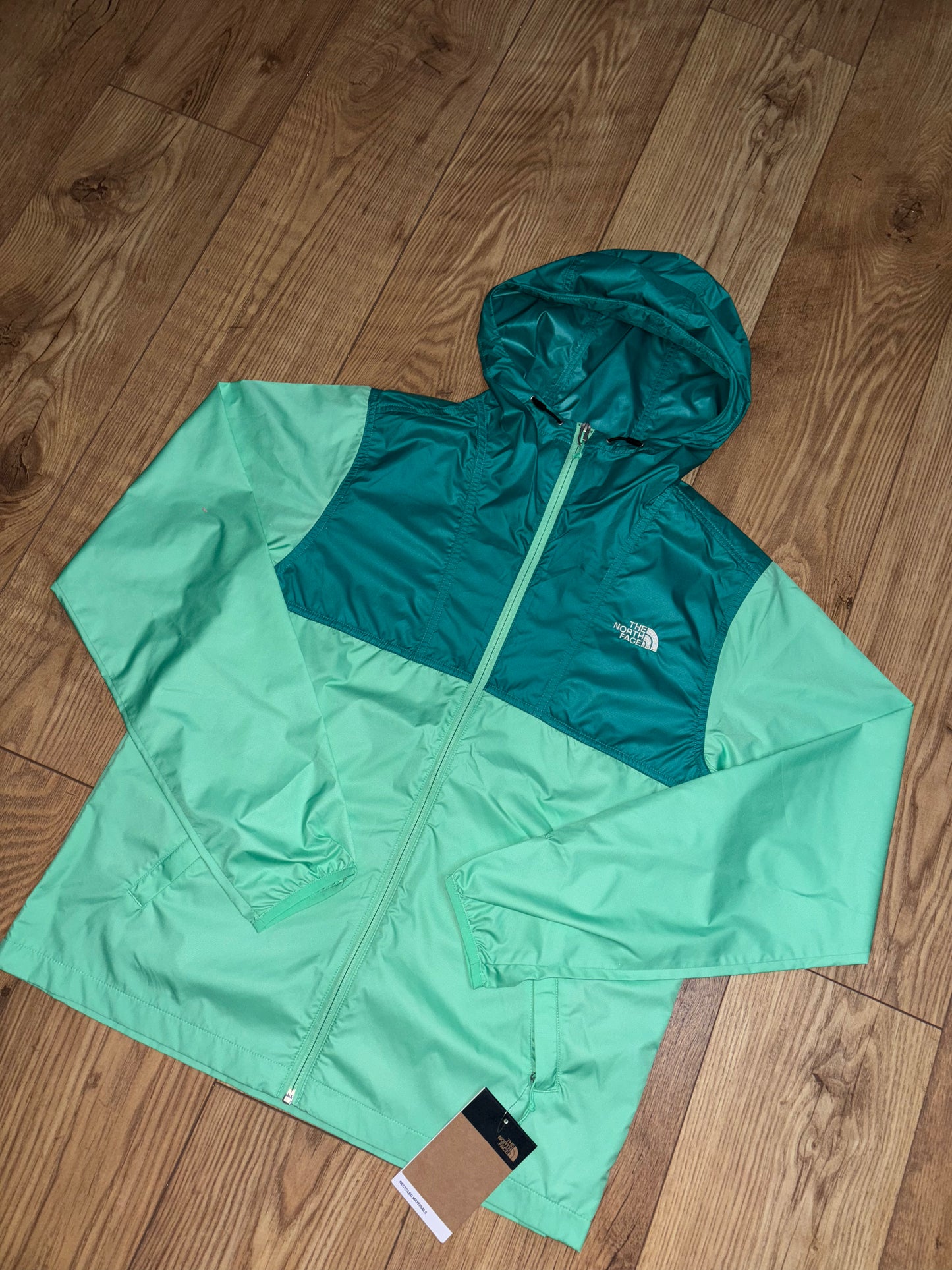 The north face Jacket. Size small.