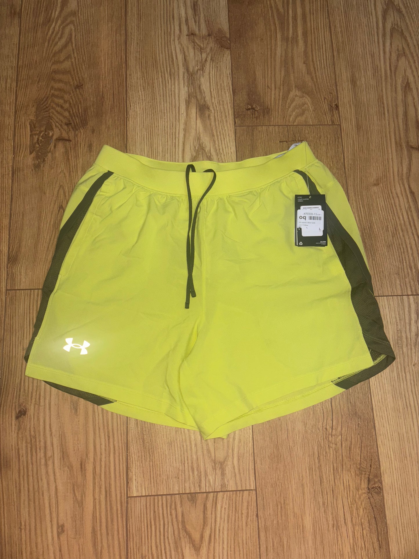 Under armour shorts. Size Large