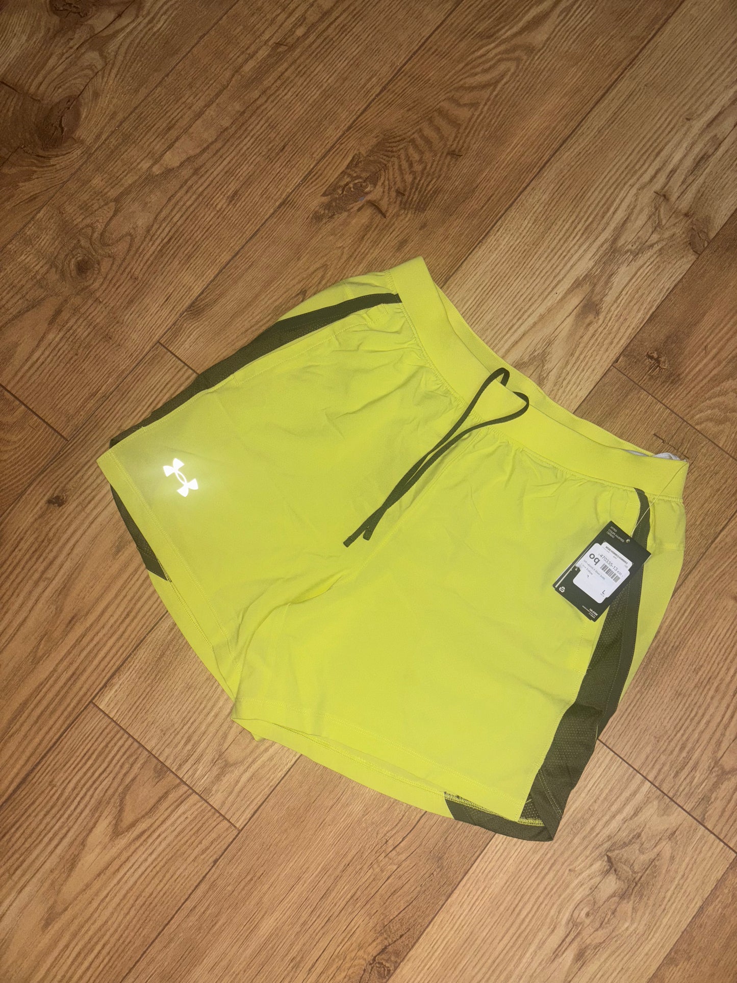 Under armour shorts. Size Large
