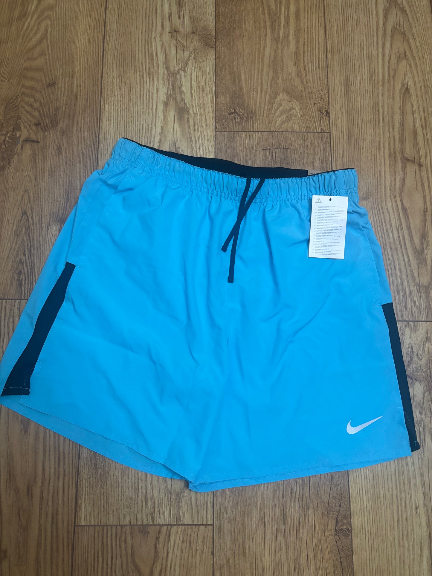 Nike Challenger Shorts. Size Large