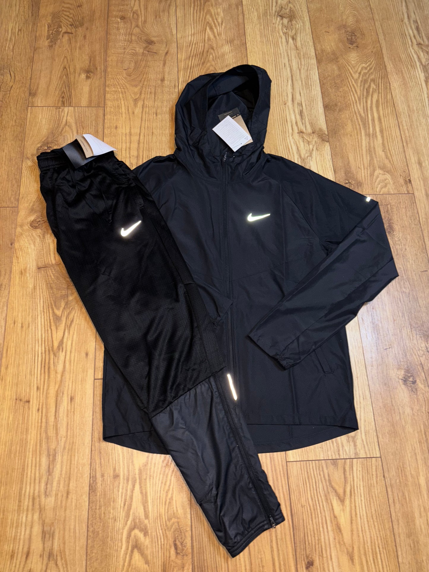 Nike tracksuit. Size Small.