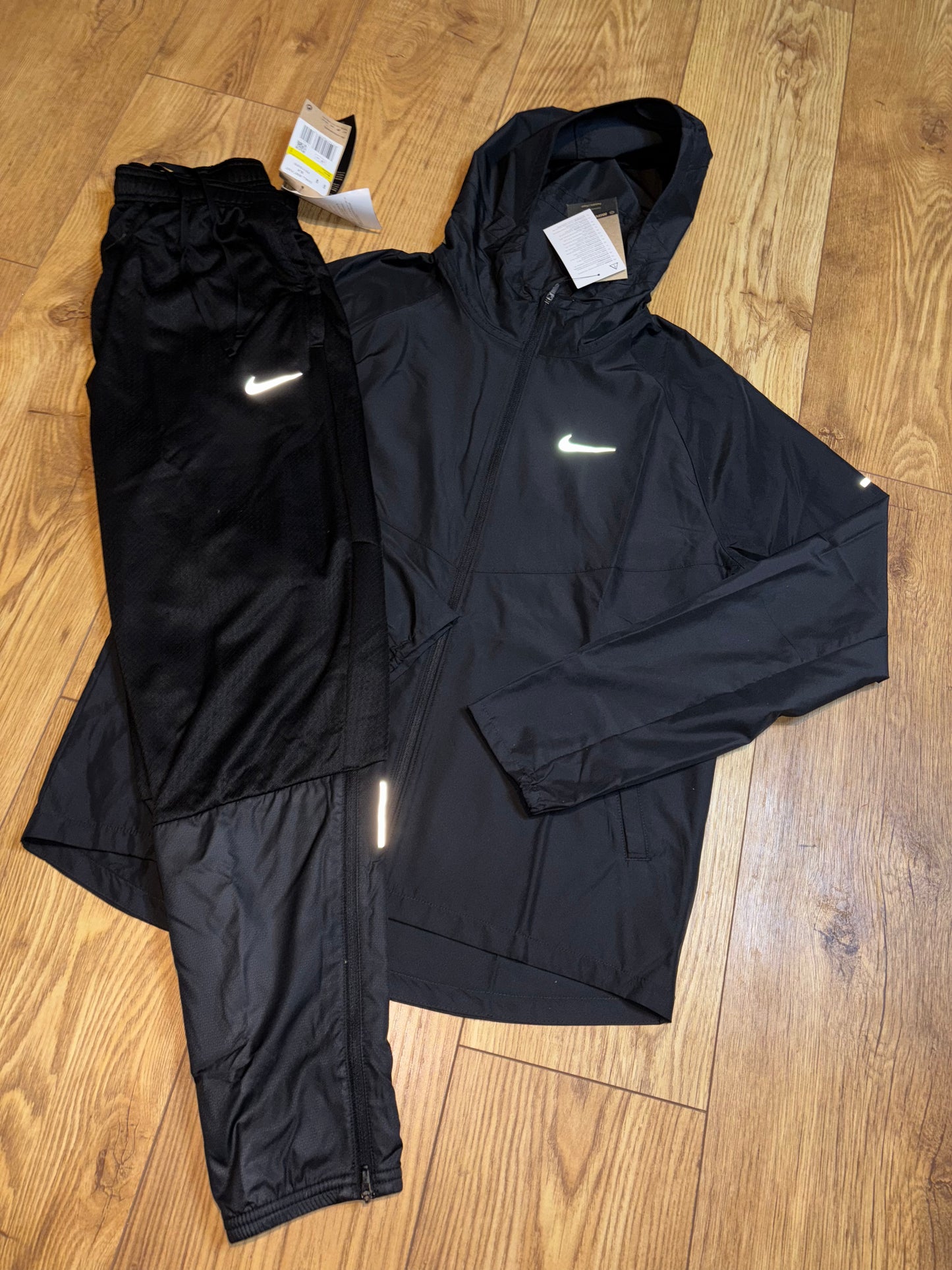 Nike tracksuit. Size Small.