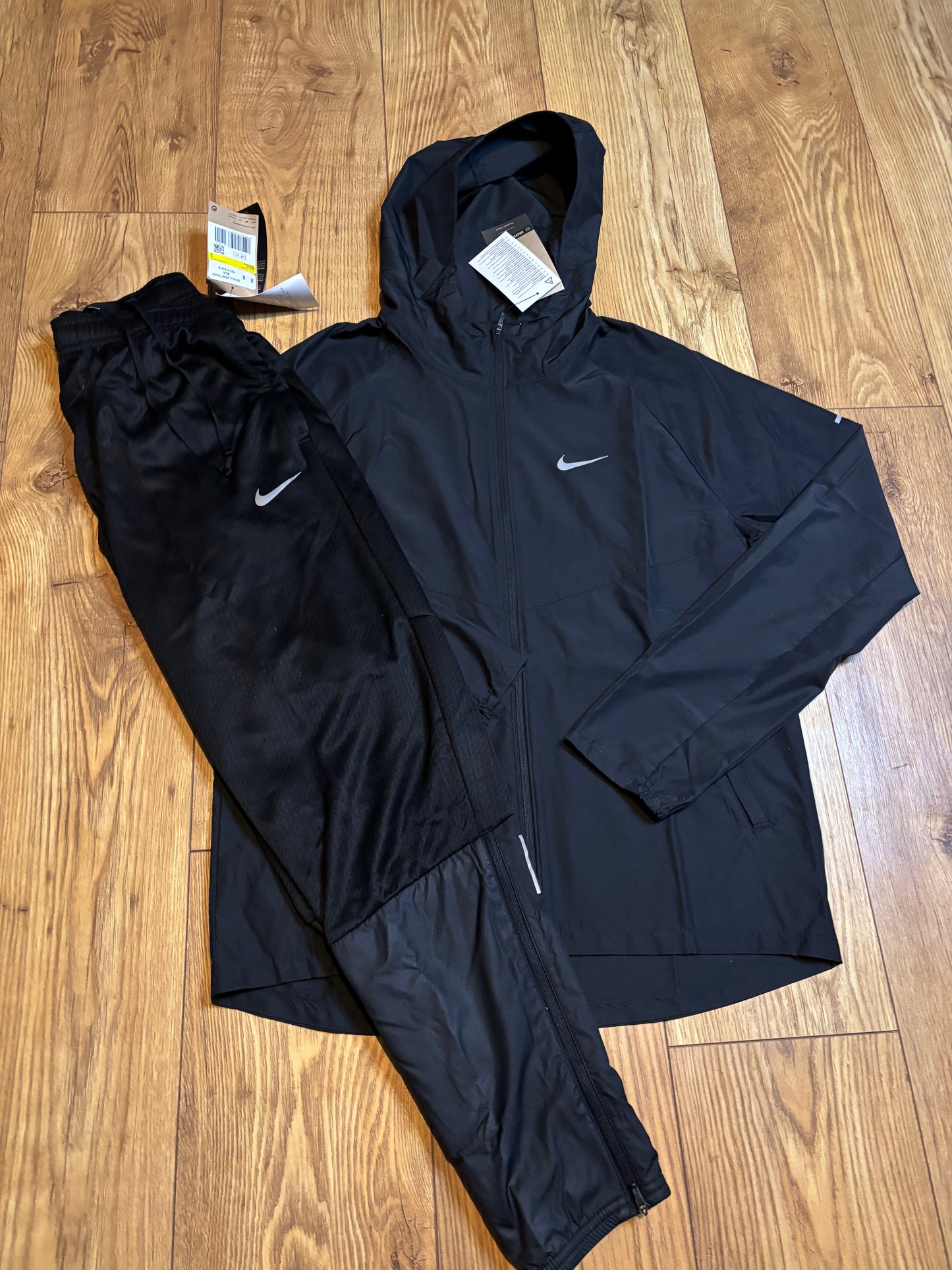 Nike tracksuit. Size Small.