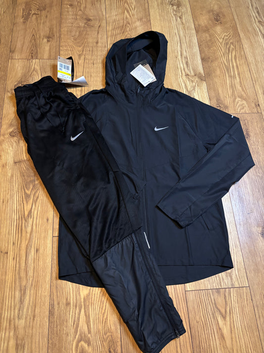 Nike tracksuit. Size Small.