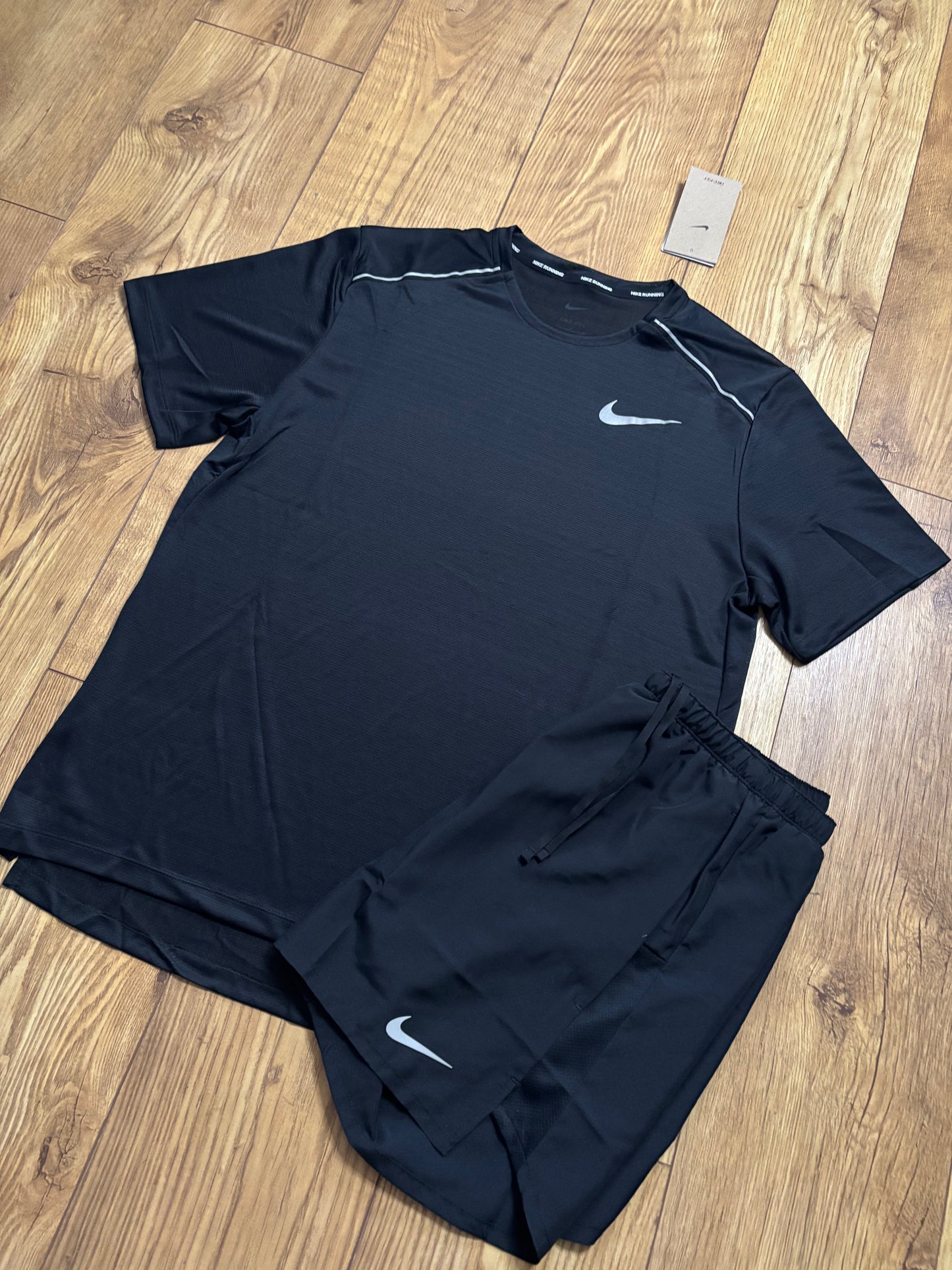 Nike set. Size Large.