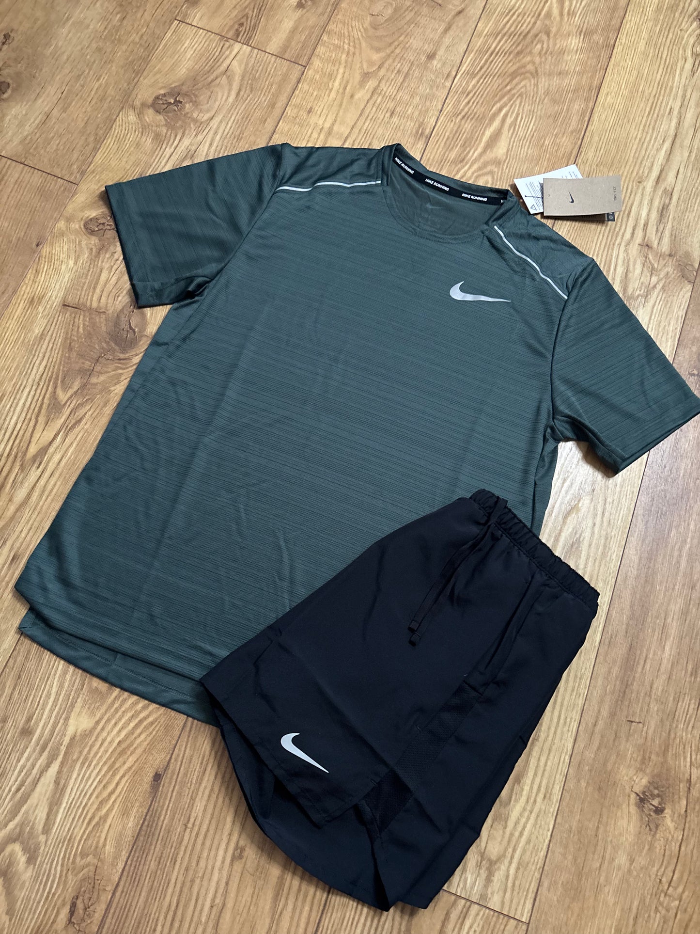Nike set. Size Large