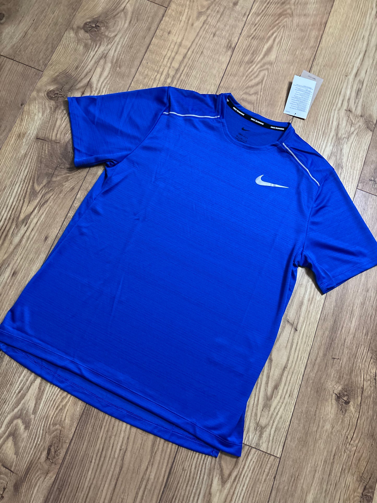 Nike miler. Size large