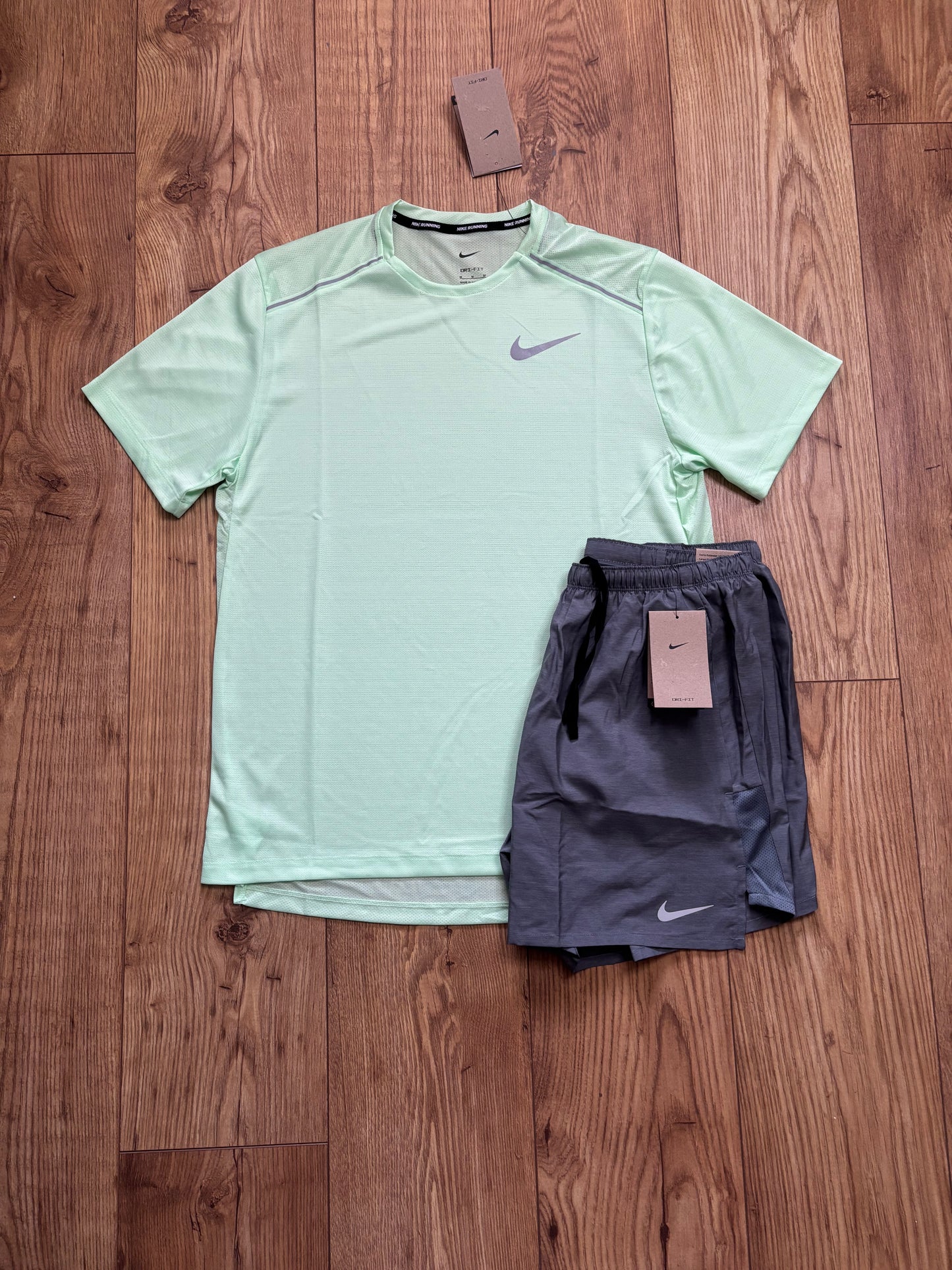 Nike set. Size Large