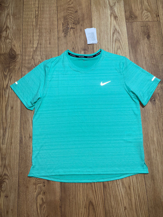 Nike miler. Size Medium