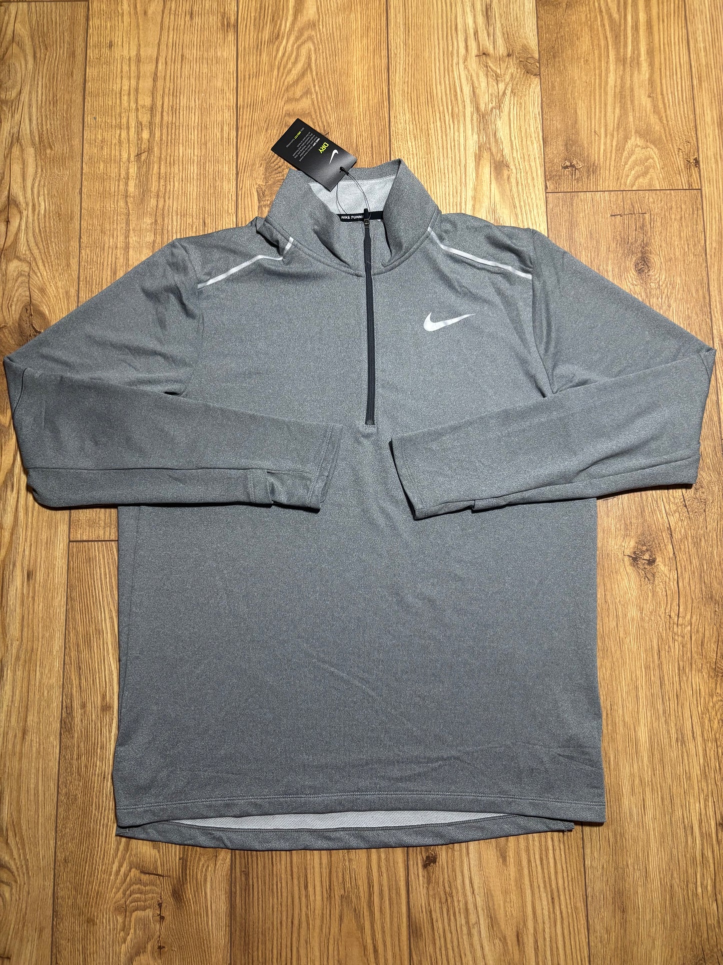 Nike element 1/4 zip. Size Large