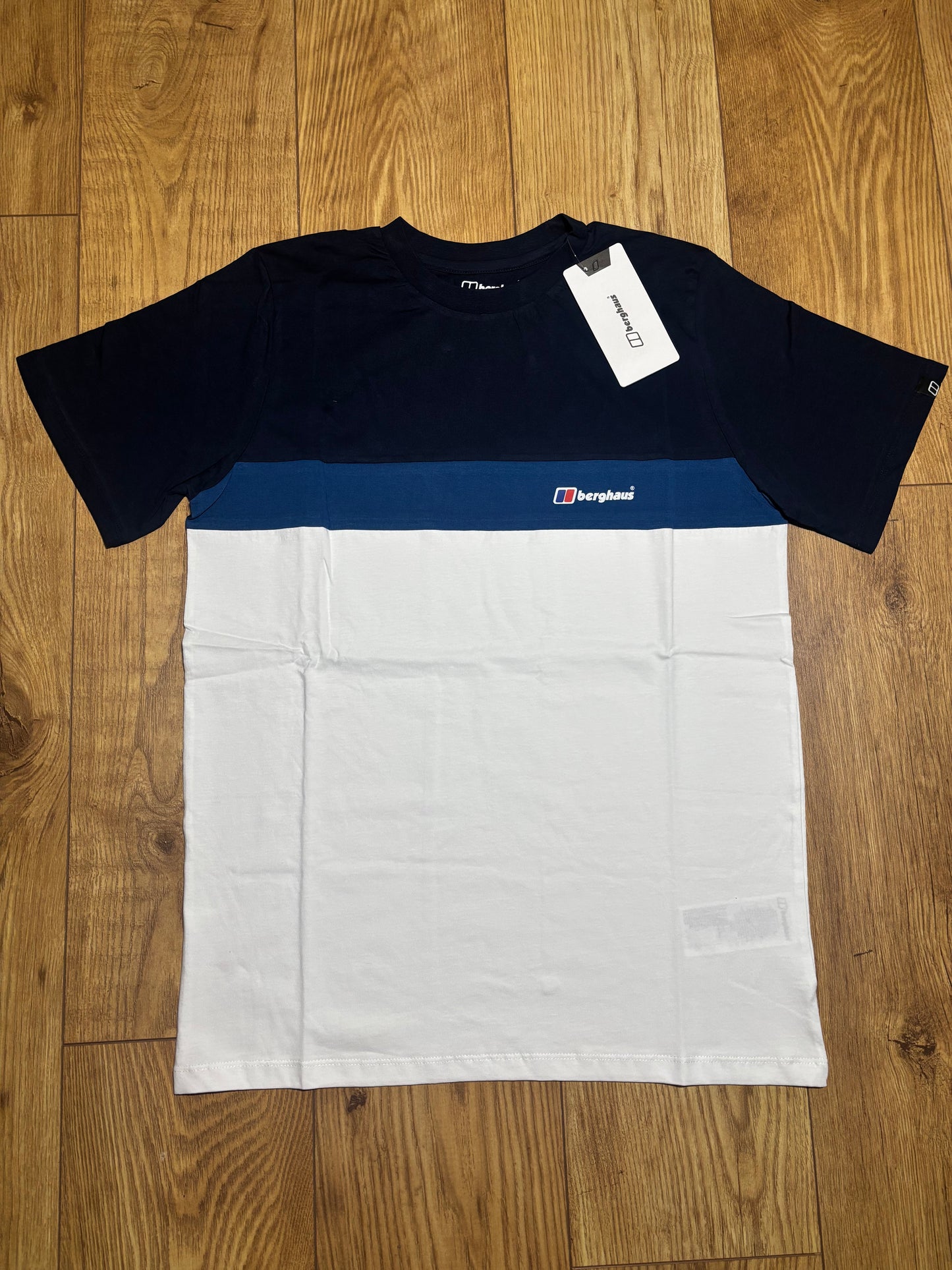 Berghaus T-shirt. Size M/L