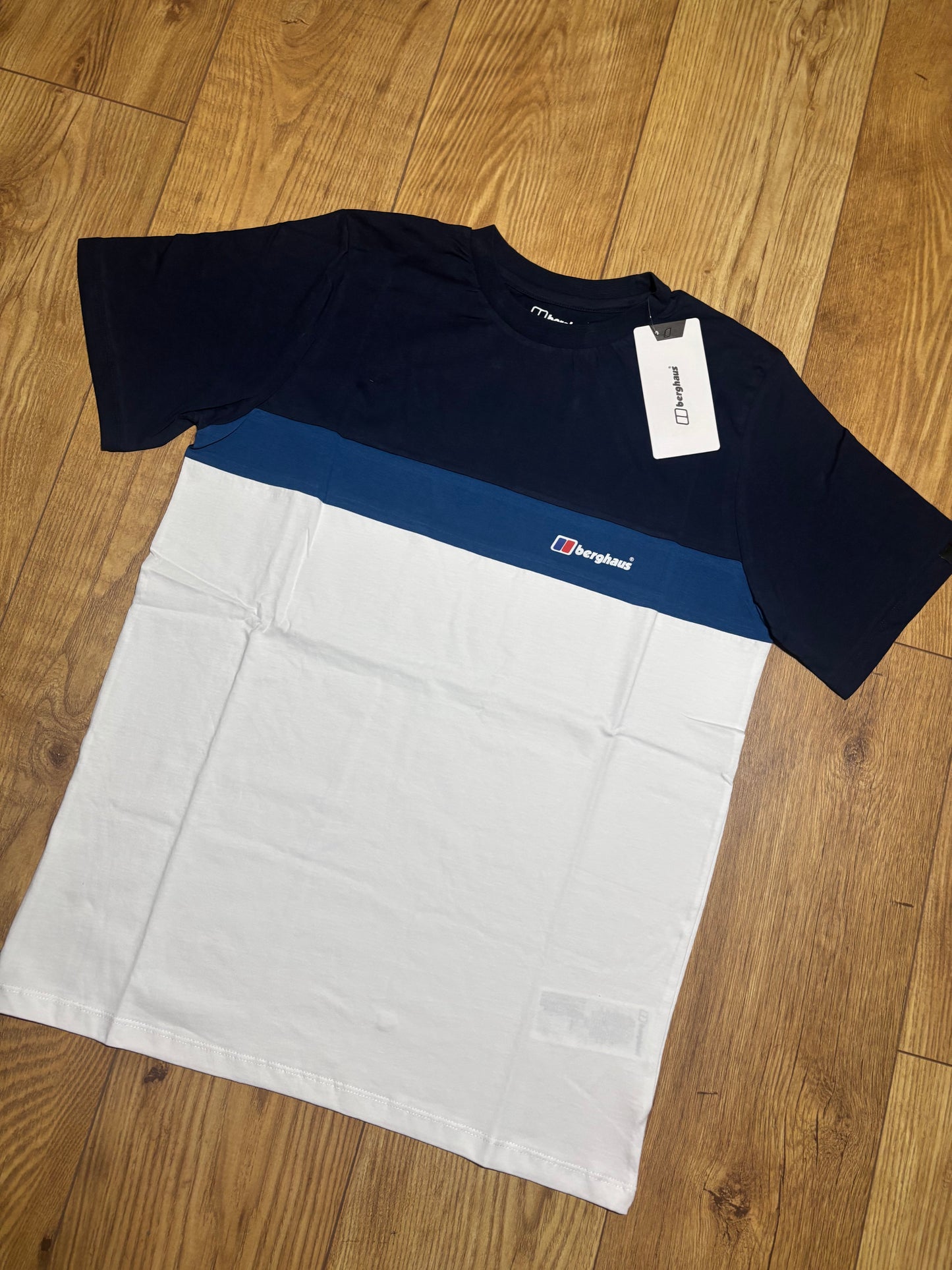 Berghaus T-shirt. Size M/L